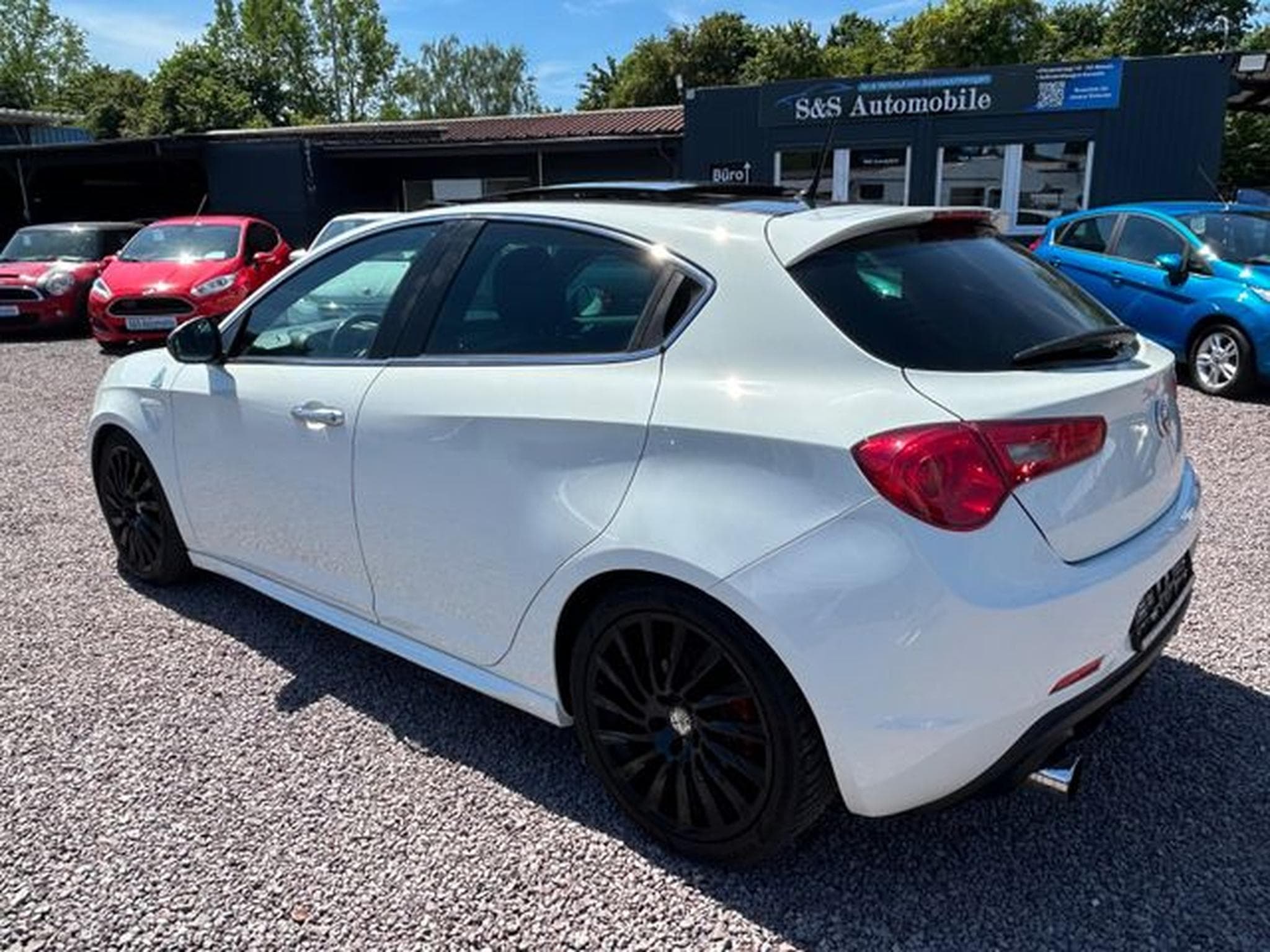 Alfa-Romeo Giulietta Giulietta Quadrifoglio Verde *Panorama*LED* (2013) - Foto 6