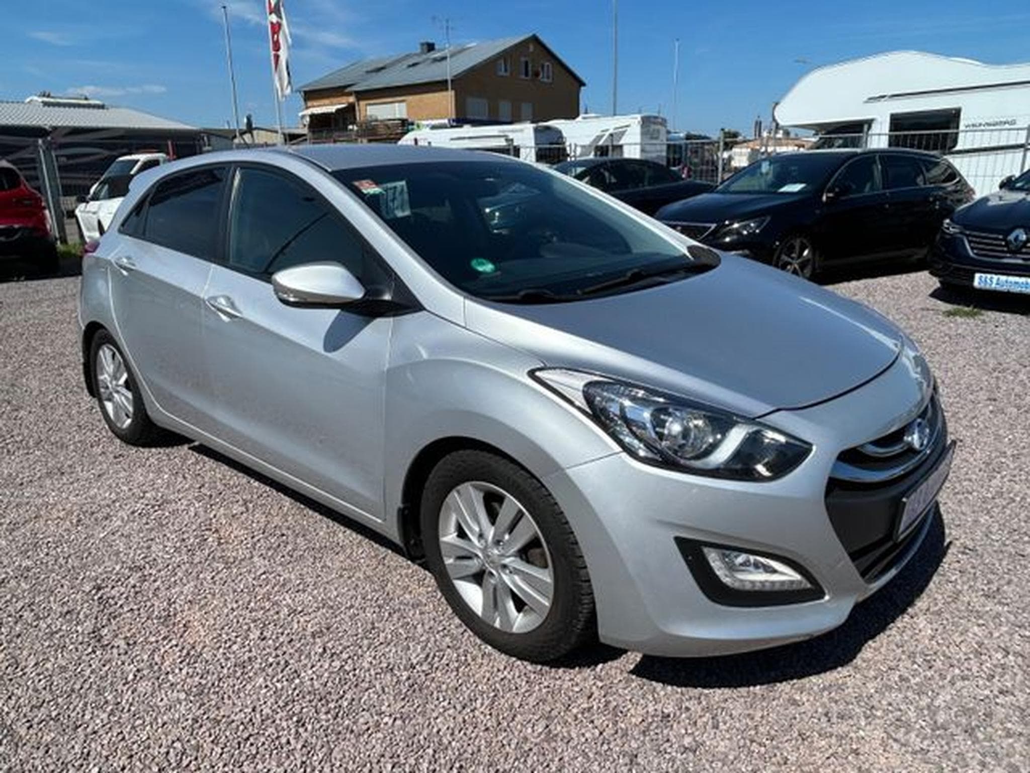 Hyundai i30 i30 Lim. 1.6 CRDi *LED*PDC*Tempomat*Euro5* (2014) - Foto 3
