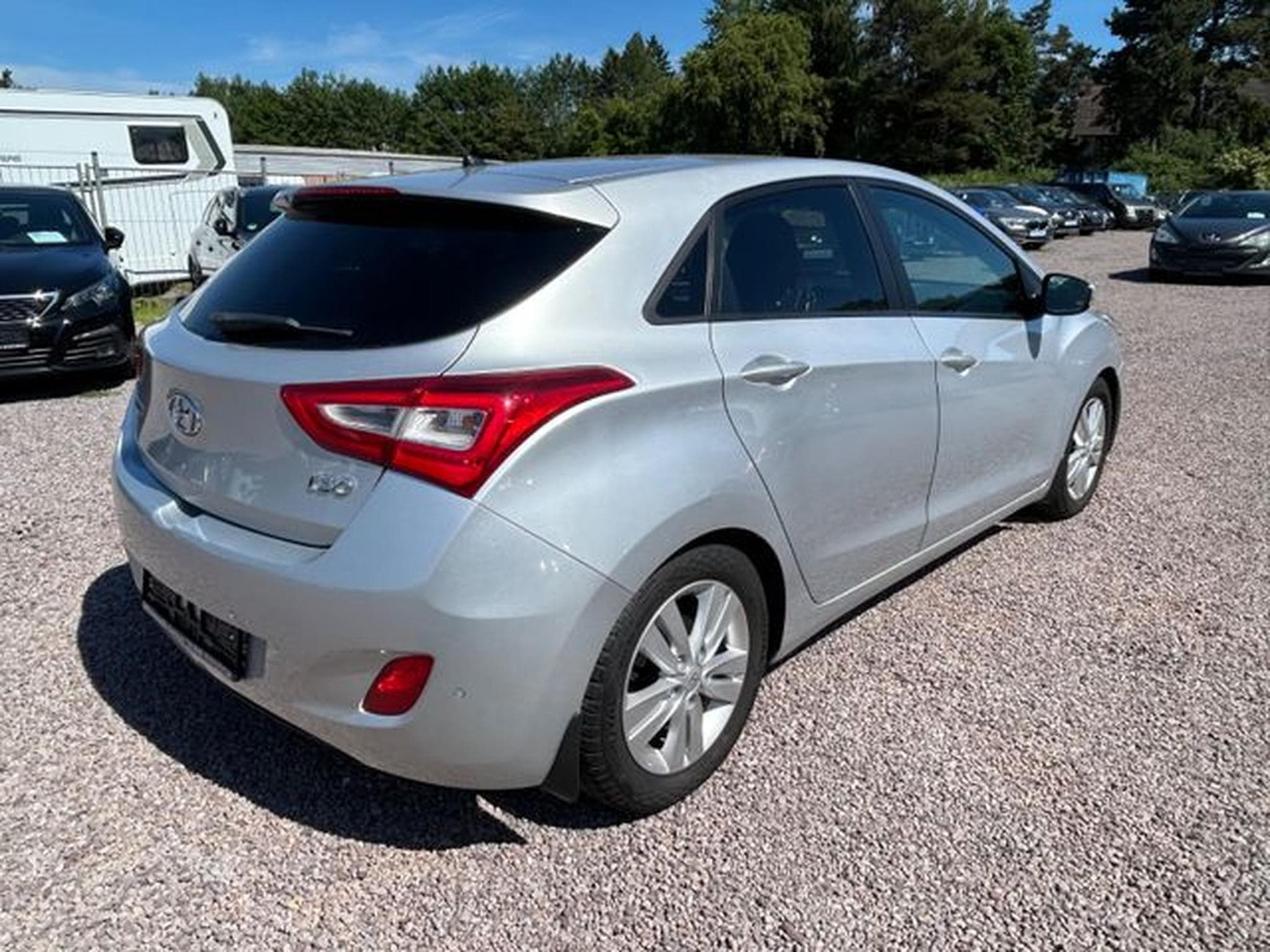 Hyundai i30 i30 Lim. 1.6 CRDi *LED*PDC*Tempomat*Euro5* (2014) - Foto 4