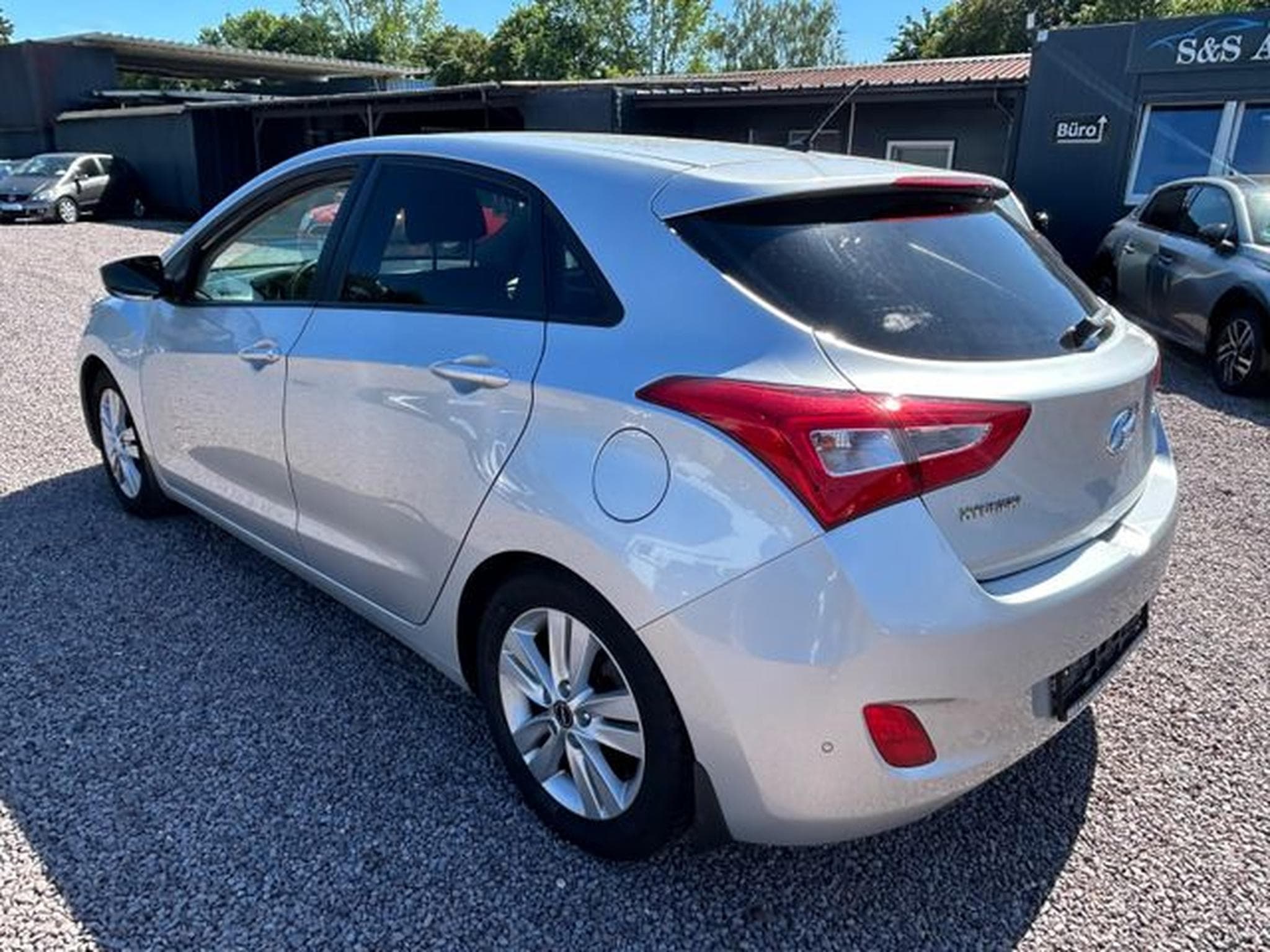 Hyundai i30 i30 Lim. 1.6 CRDi *LED*PDC*Tempomat*Euro5* (2014) - Foto 6