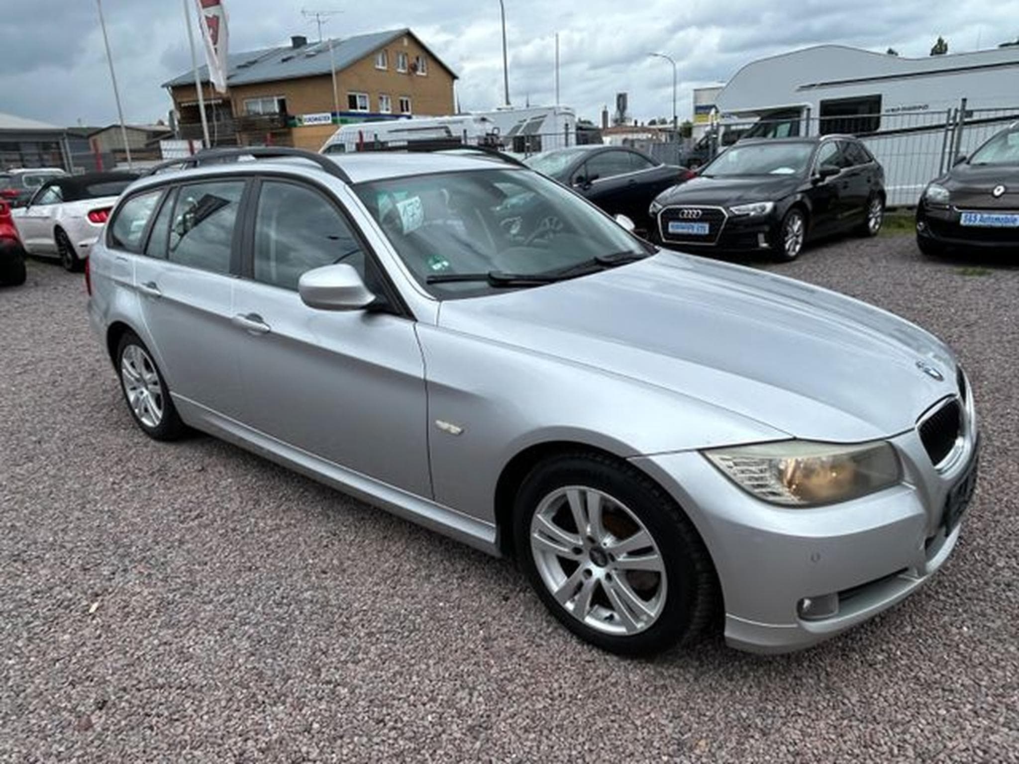 BMW 320 320d Touring *Prof.Navi*SHZ*TÜV 08/27*Euro5* (2009) - Foto 3