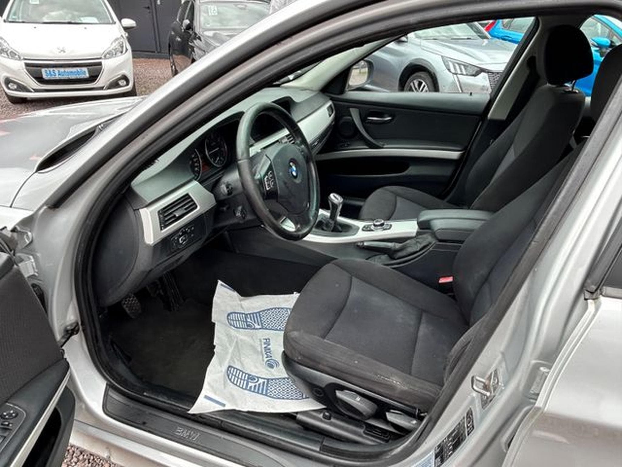 BMW 320 320d Touring *Prof.Navi*SHZ*TÜV 08/27*Euro5* (2009) - Foto 7