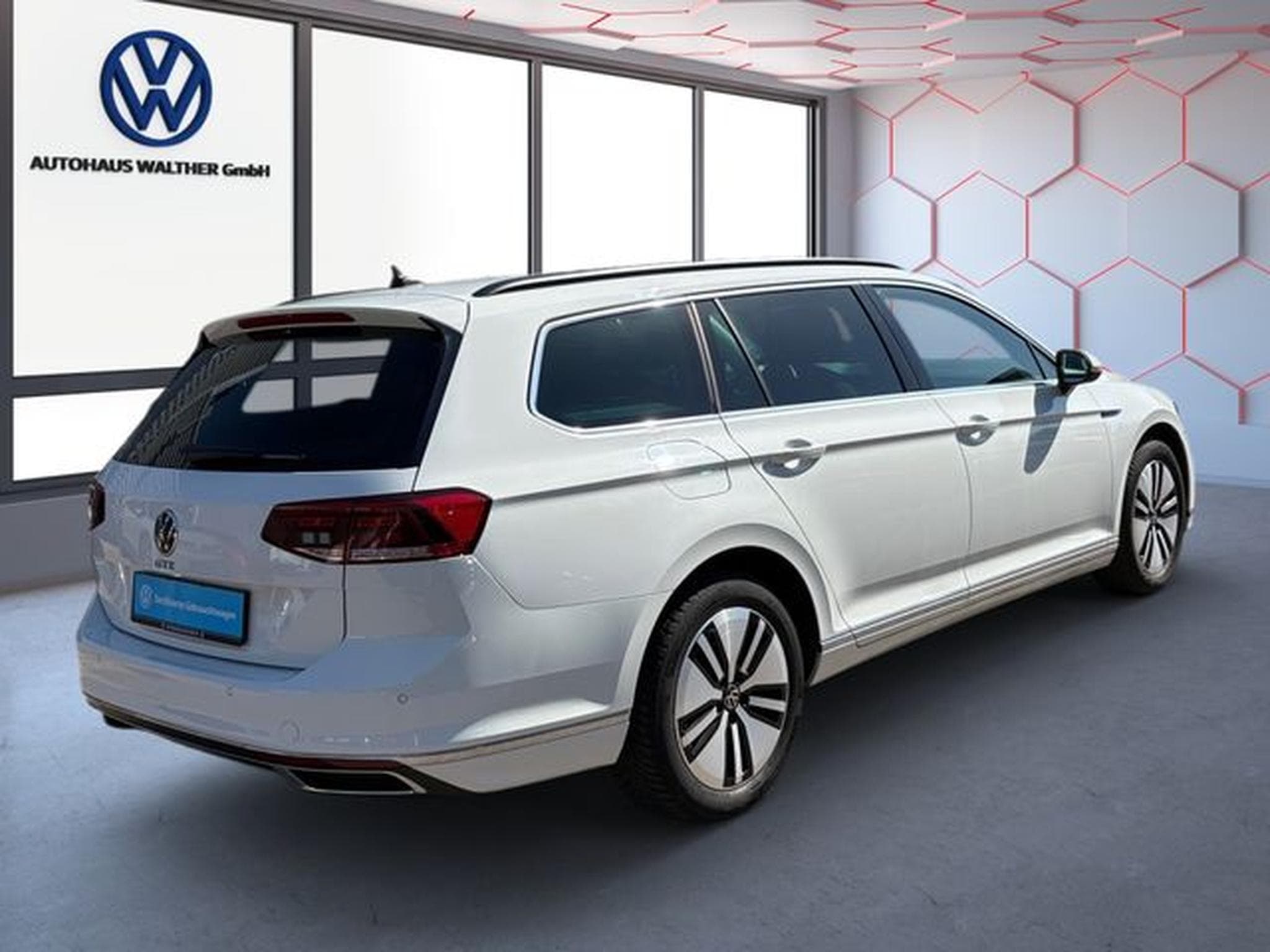 VW Passat Passat Variant GTE (2020) - Photo 3