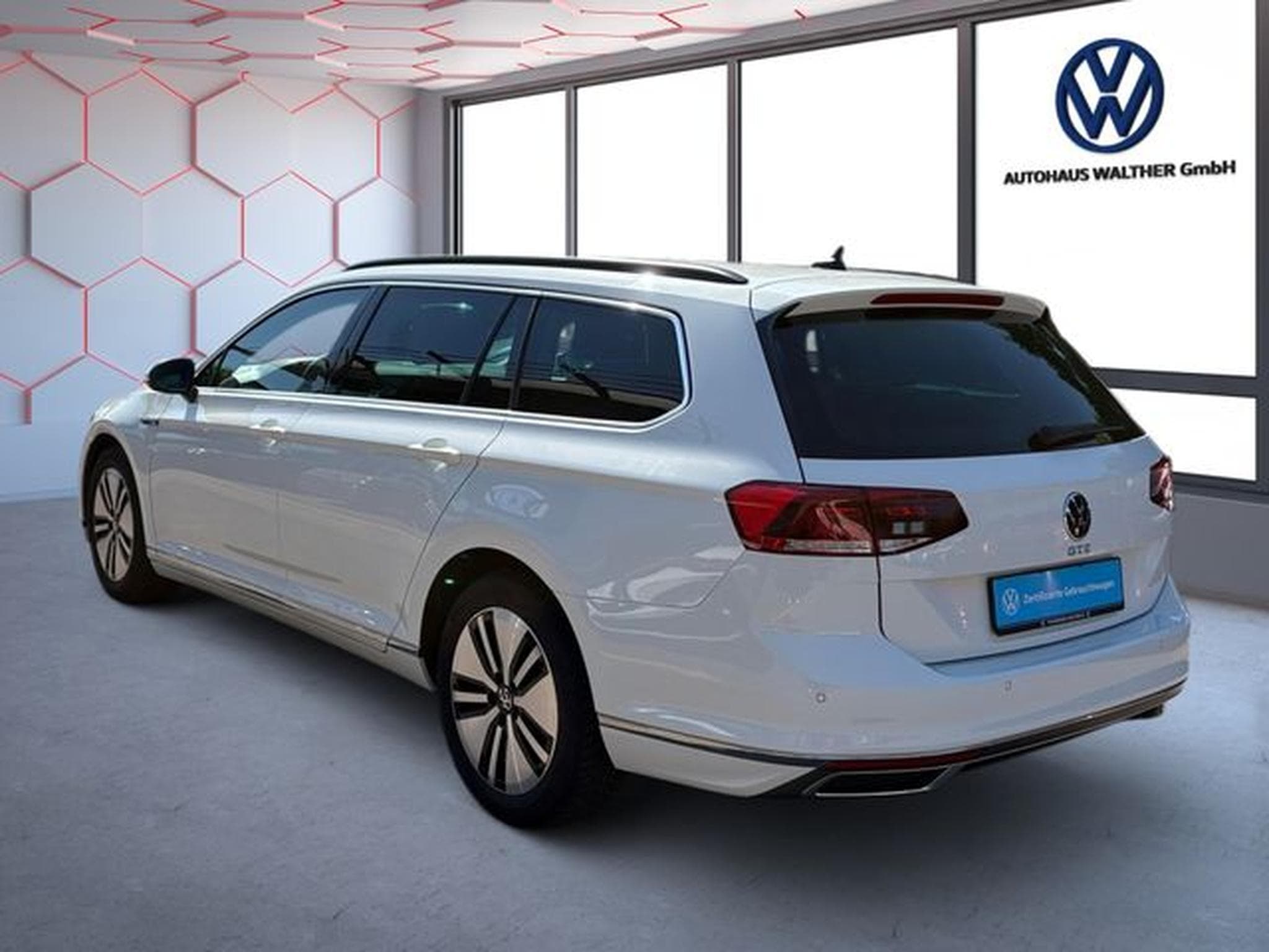 VW Passat Passat Variant GTE (2020) - Photo 5