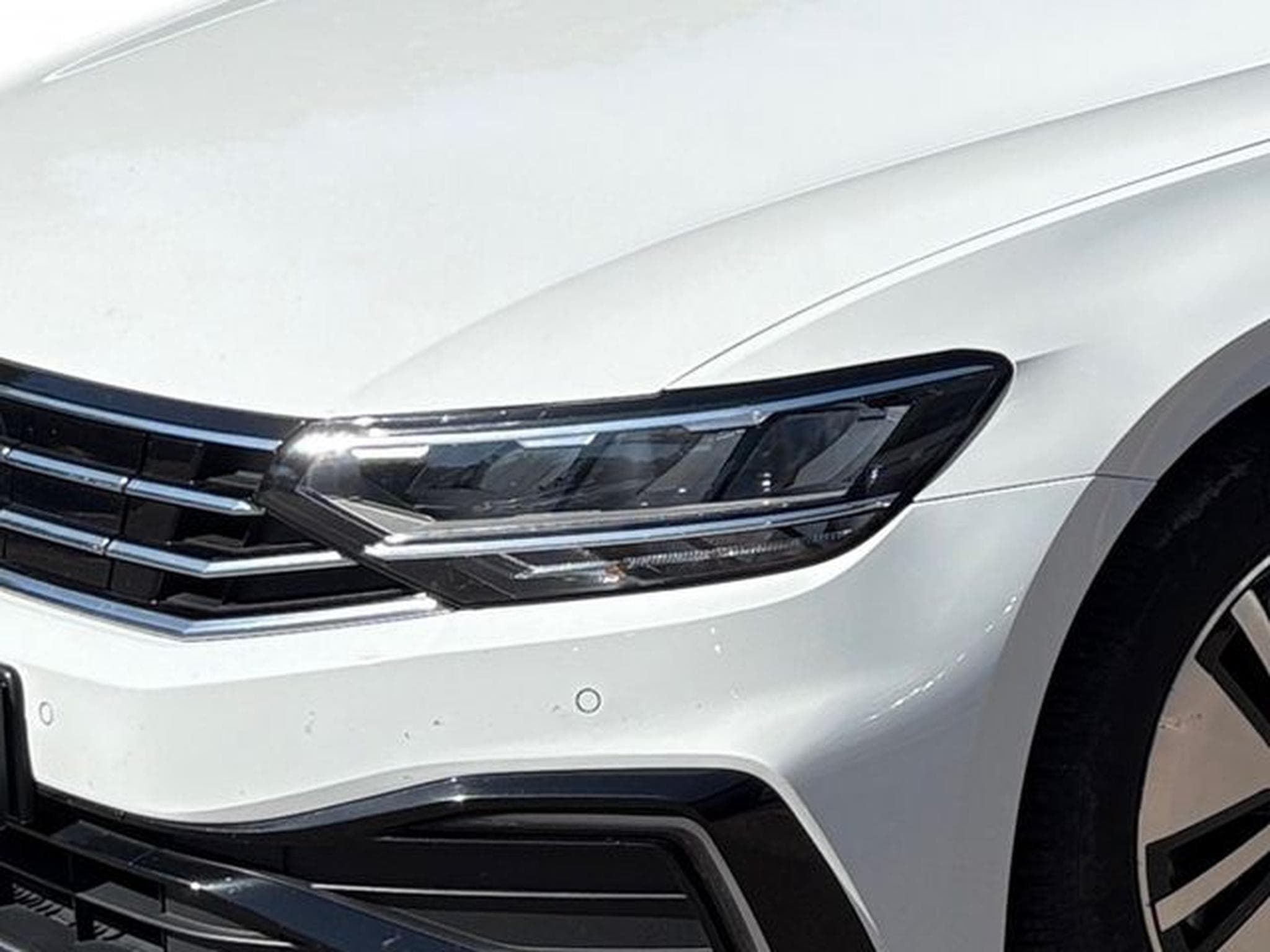 VW Passat Passat Variant GTE (2020) - Photo 6