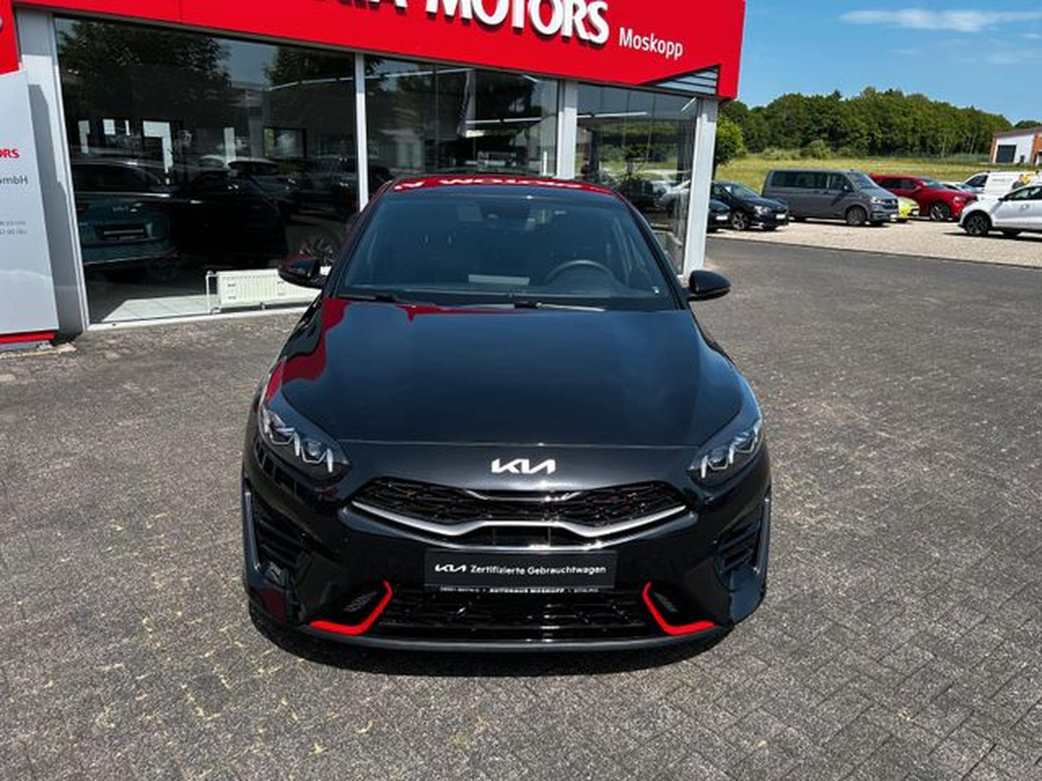 Kia Ceed cee'd / Ceed GT 1,6T-GDI DCT Komfort Navi LED (2023) - Photo 2