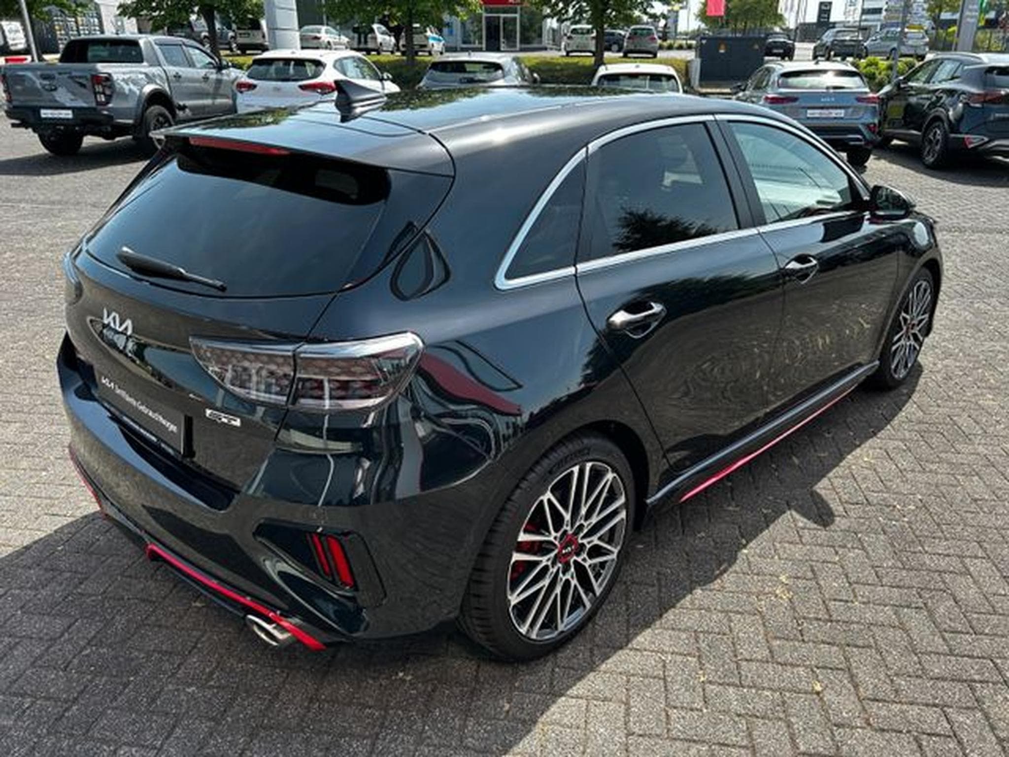 Kia Ceed cee'd / Ceed GT 1,6T-GDI DCT Komfort Navi LED (2023) - Photo 8