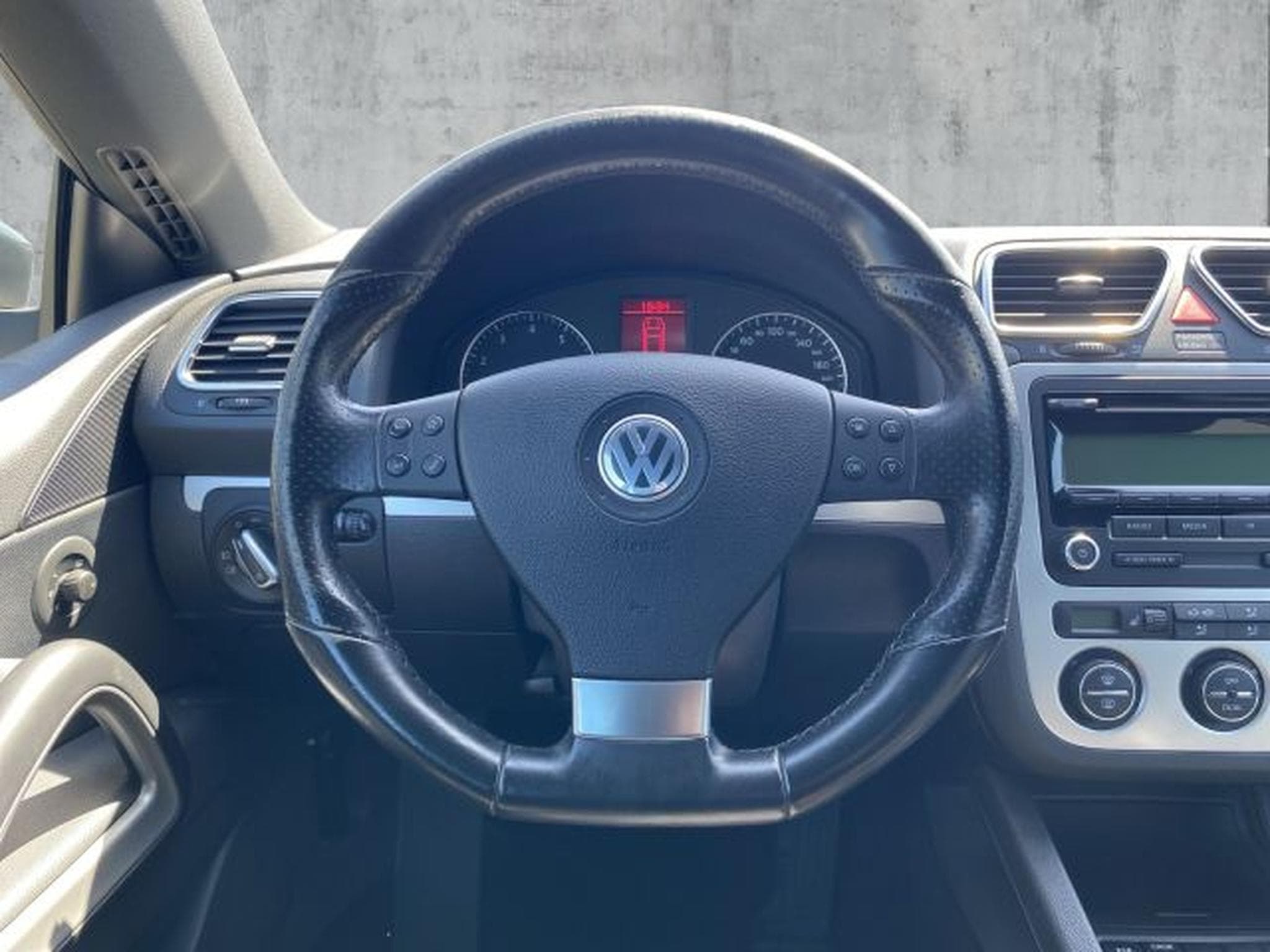 VW Scirocco Scirocco 2.0 TSI KLIMA DCC SHZG PDC Tempomat (2009) - Photo 15