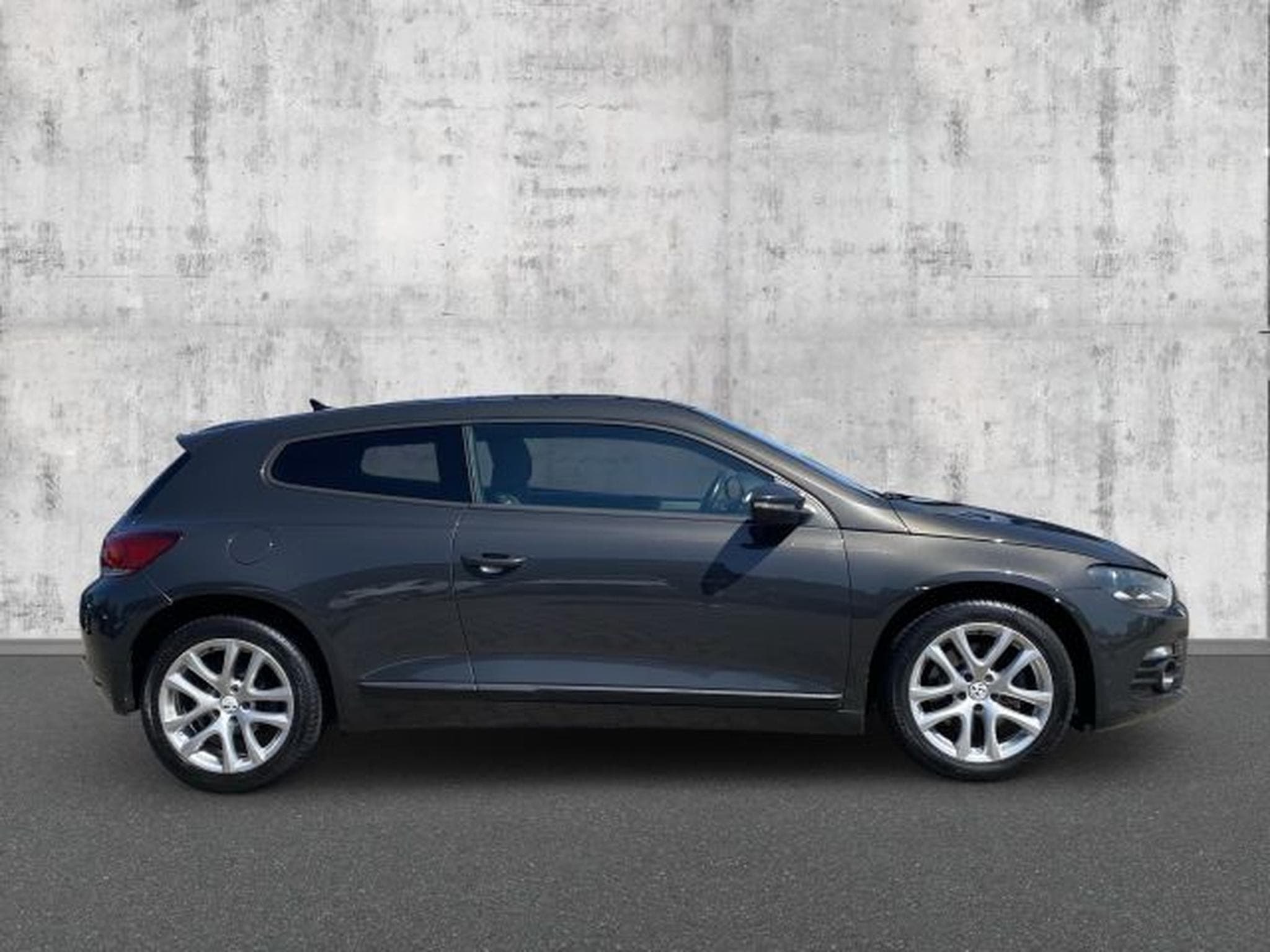 VW Scirocco Scirocco 2.0 TSI KLIMA DCC SHZG PDC Tempomat (2009) - Photo 6