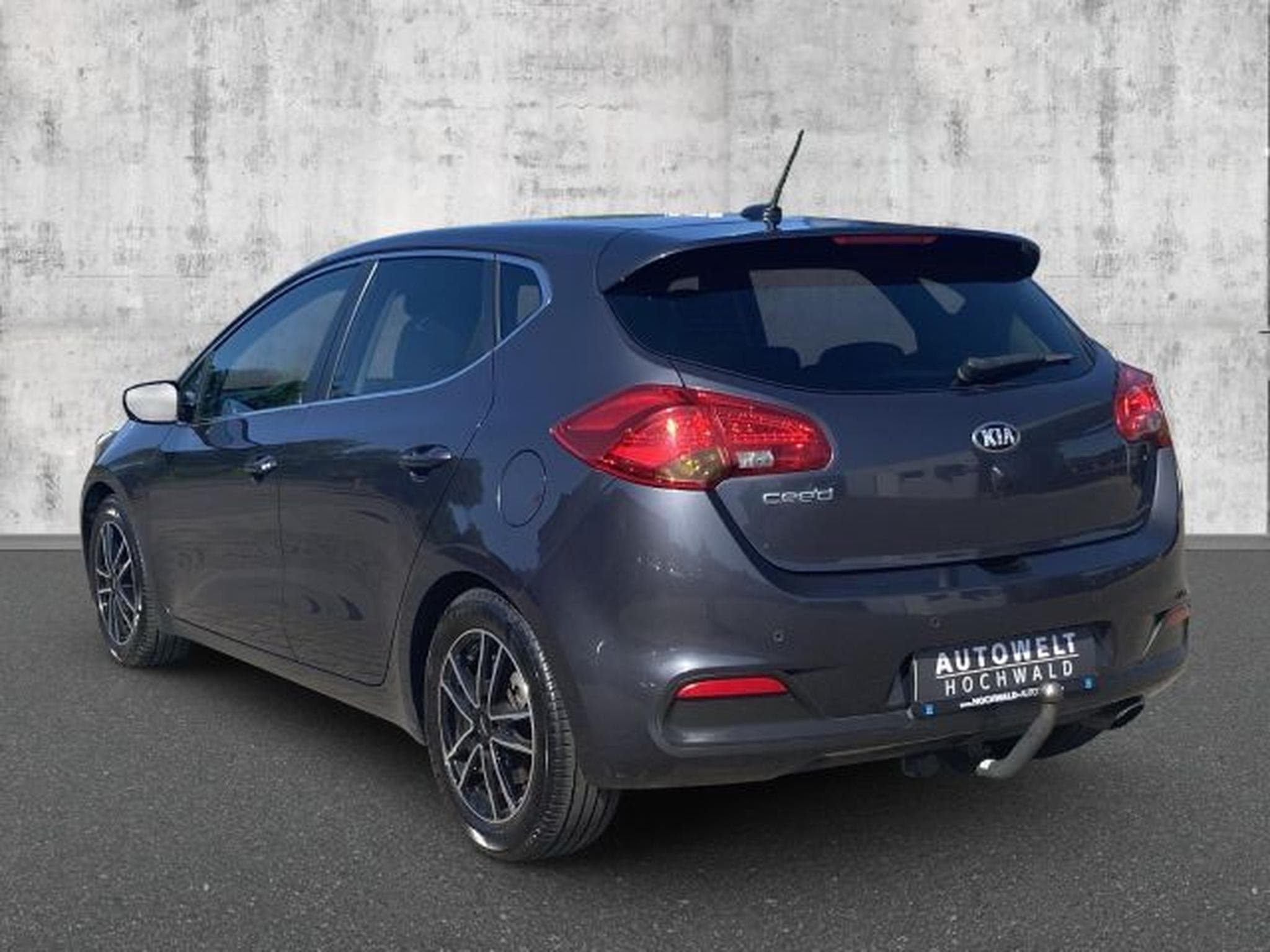 Kia Ceed Ceed 1.6 GDI Edition 7 NAVI AHK PDC RFK KLIMA (2014) - Photo 3