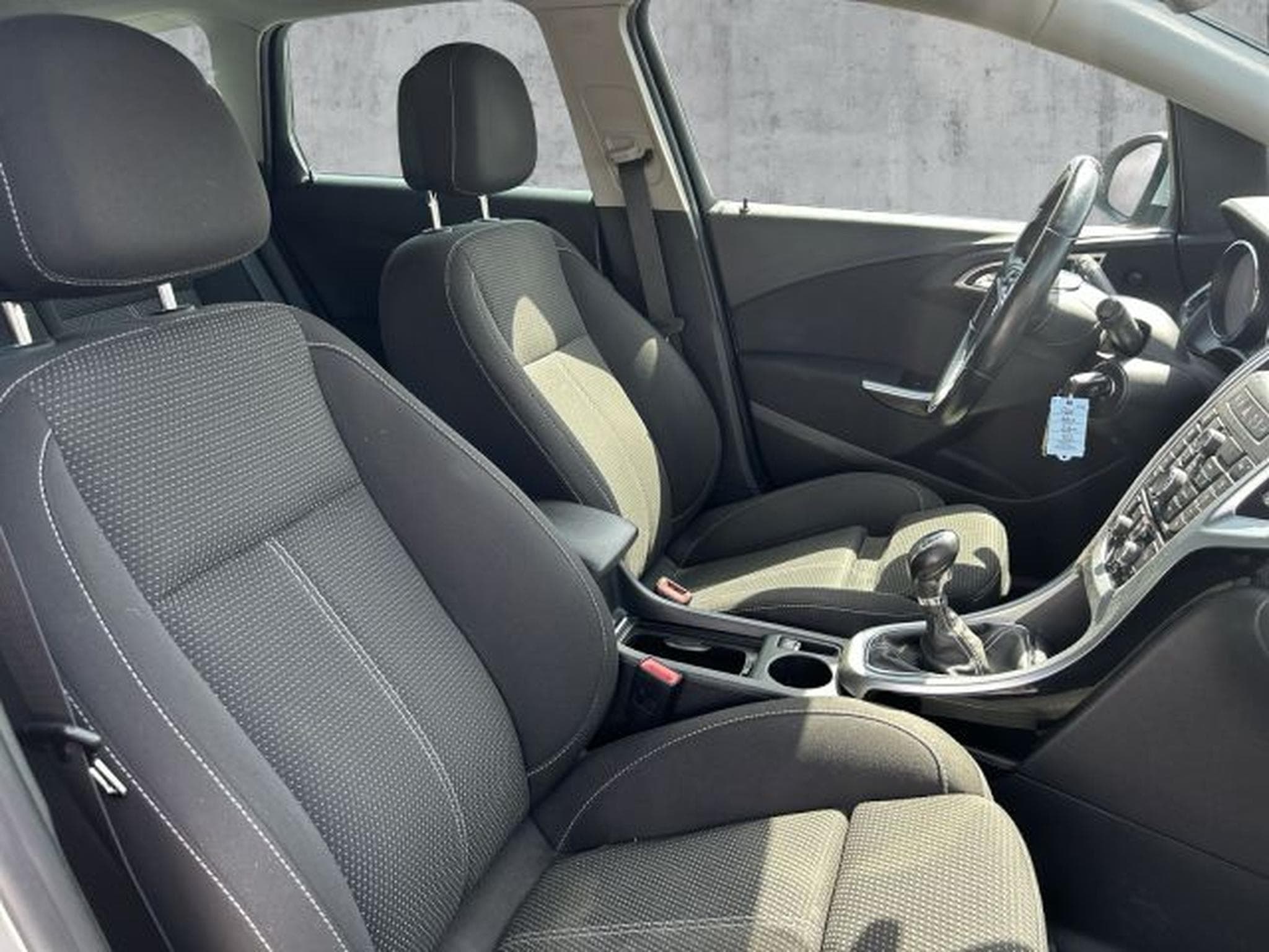 Opel Astra Astra J 1.7 CDTI Sports Tourer LED AHK TEMPOMAT (2013) - Photo 13