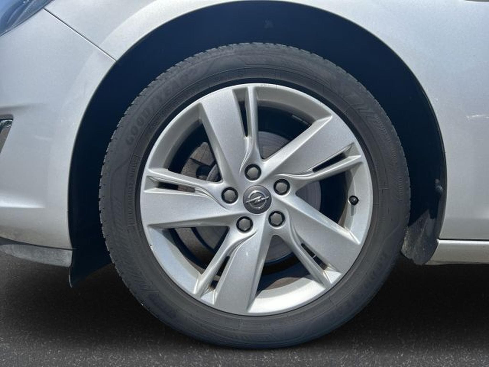 Opel Astra Astra J 1.7 CDTI Sports Tourer LED AHK TEMPOMAT (2013) - Photo 9