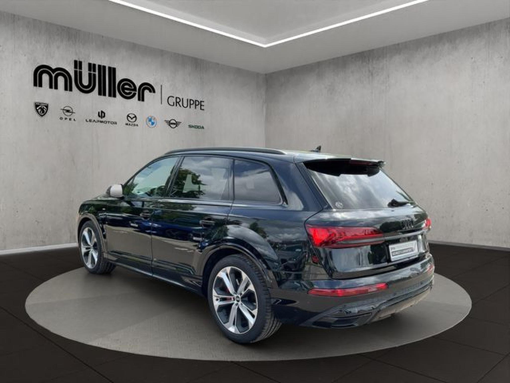 Audi Q7 Q7 55 TFSI quattro competition (2022) - Photo 4