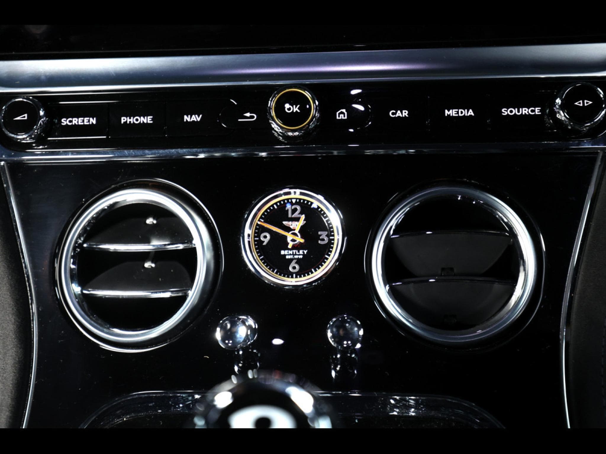 Bentley Continental GT GT III W12 COUPE (659 CH) – BLACKLINE SPECIFICATION – CAPRIS (2022) - Foto 22