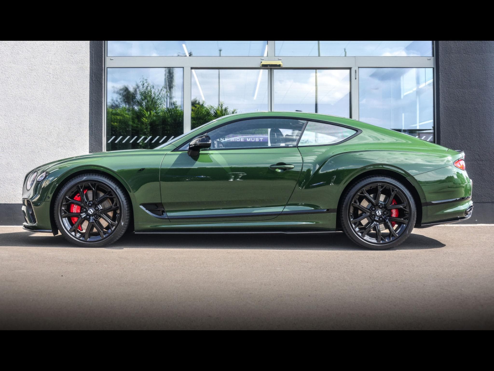 Bentley Continental GT III S V8 COUPE – BRITISH RACING GREEN 4 - CARBON EXTERIOR PA (2023) - Foto 2