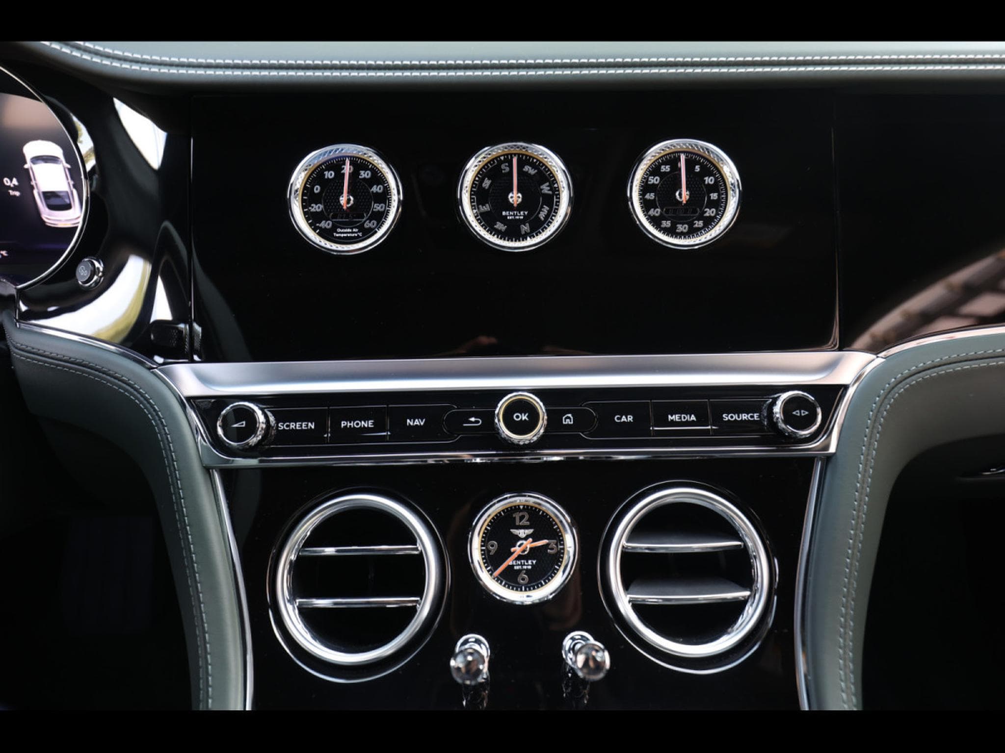 Bentley Continental GT III S V8 COUPE – BRITISH RACING GREEN 4 - CARBON EXTERIOR PA (2023) - Foto 13