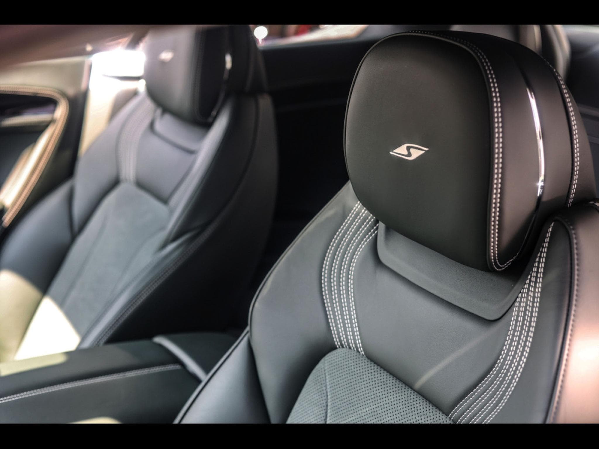 Bentley Continental GT III S V8 COUPE – BRITISH RACING GREEN 4 - CARBON EXTERIOR PA (2023) - Foto 15