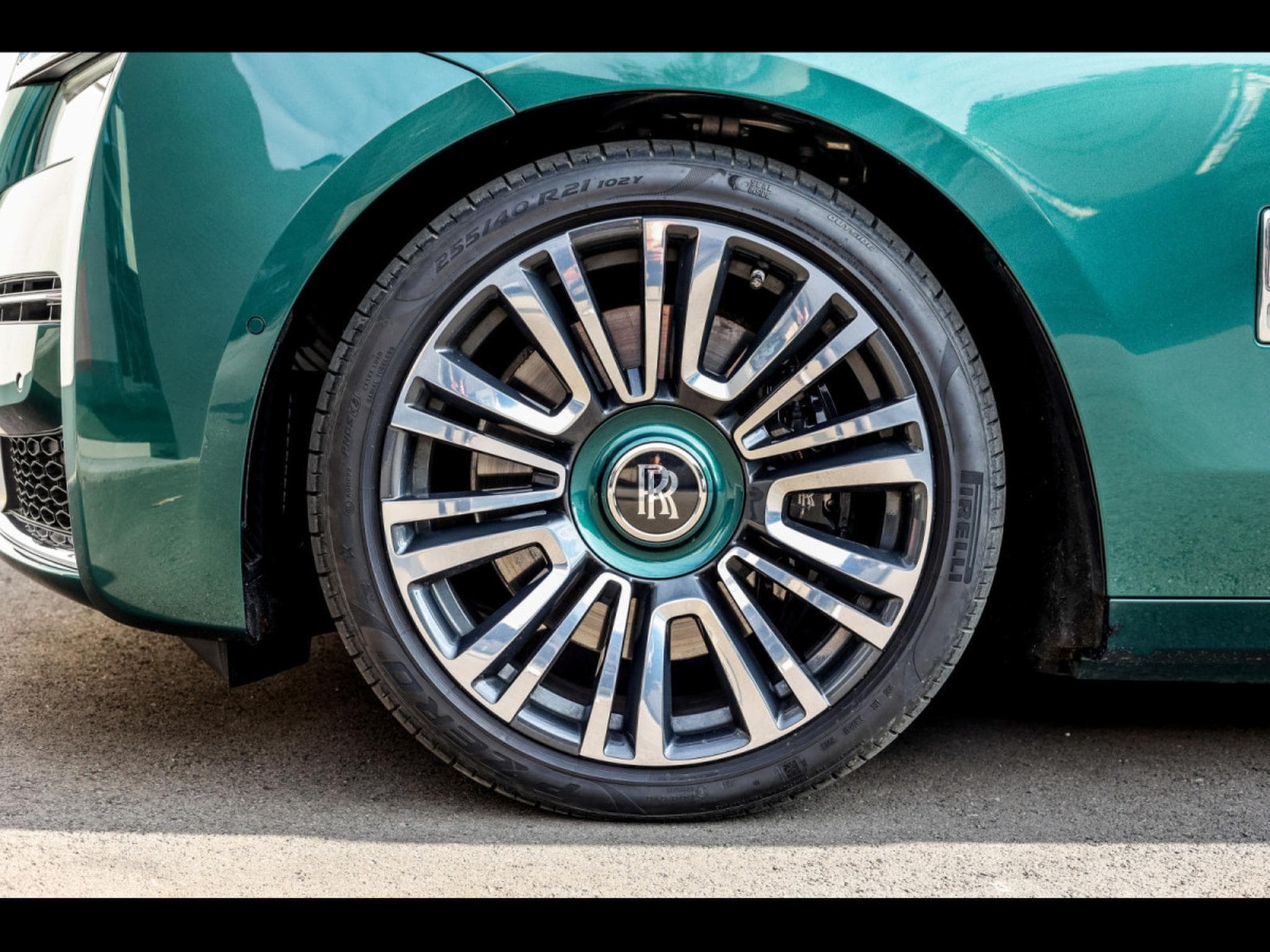Rolls-Royce Ghost GHOST 6.75 V12 (571 CH) EXTENDED WHEELBASE (EWB) – FULL PPF (2022) - Foto 20