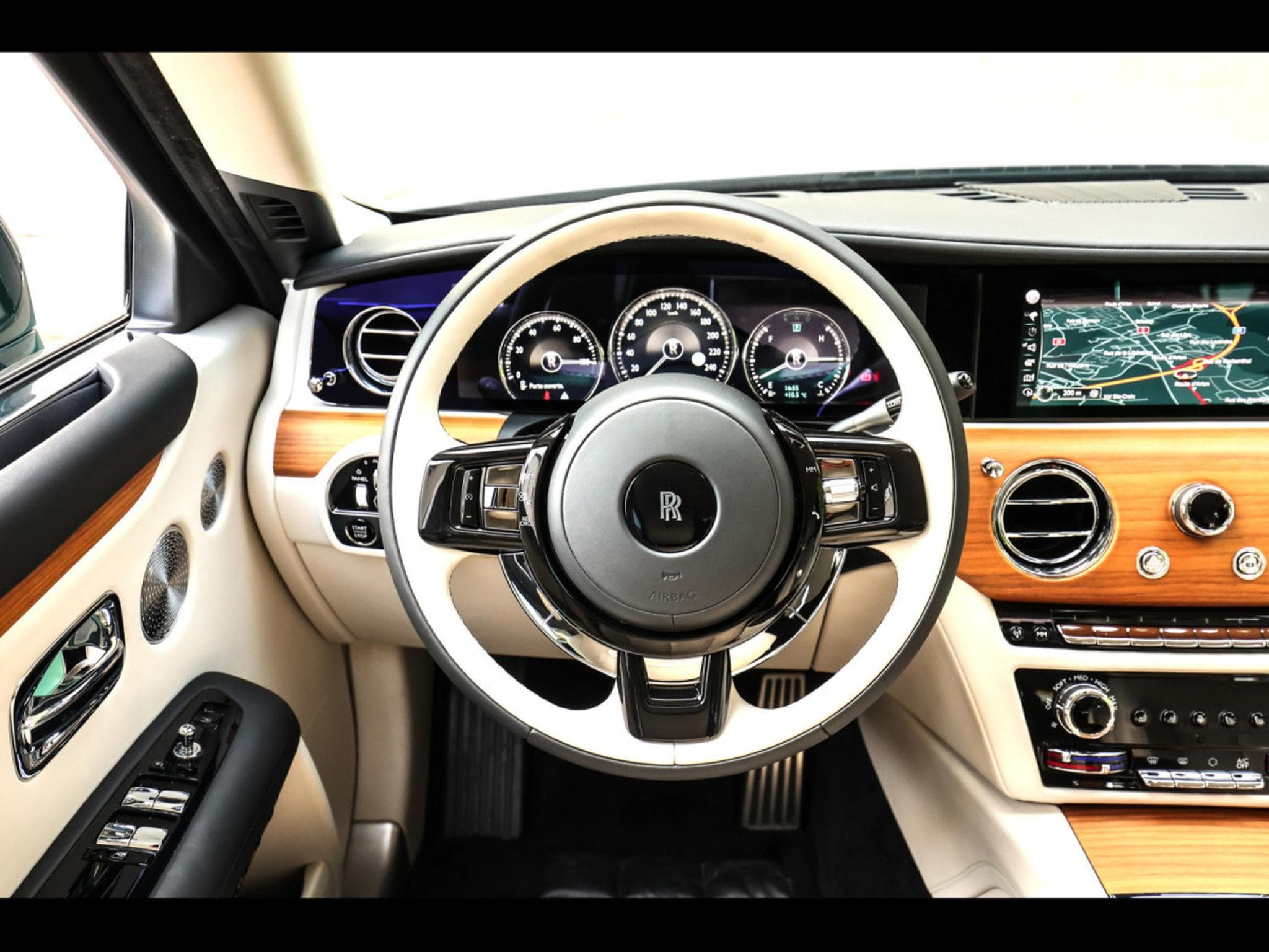 Rolls-Royce Ghost GHOST 6.75 V12 (571 CH) EXTENDED WHEELBASE (EWB) – FULL PPF (2022) - Foto 21