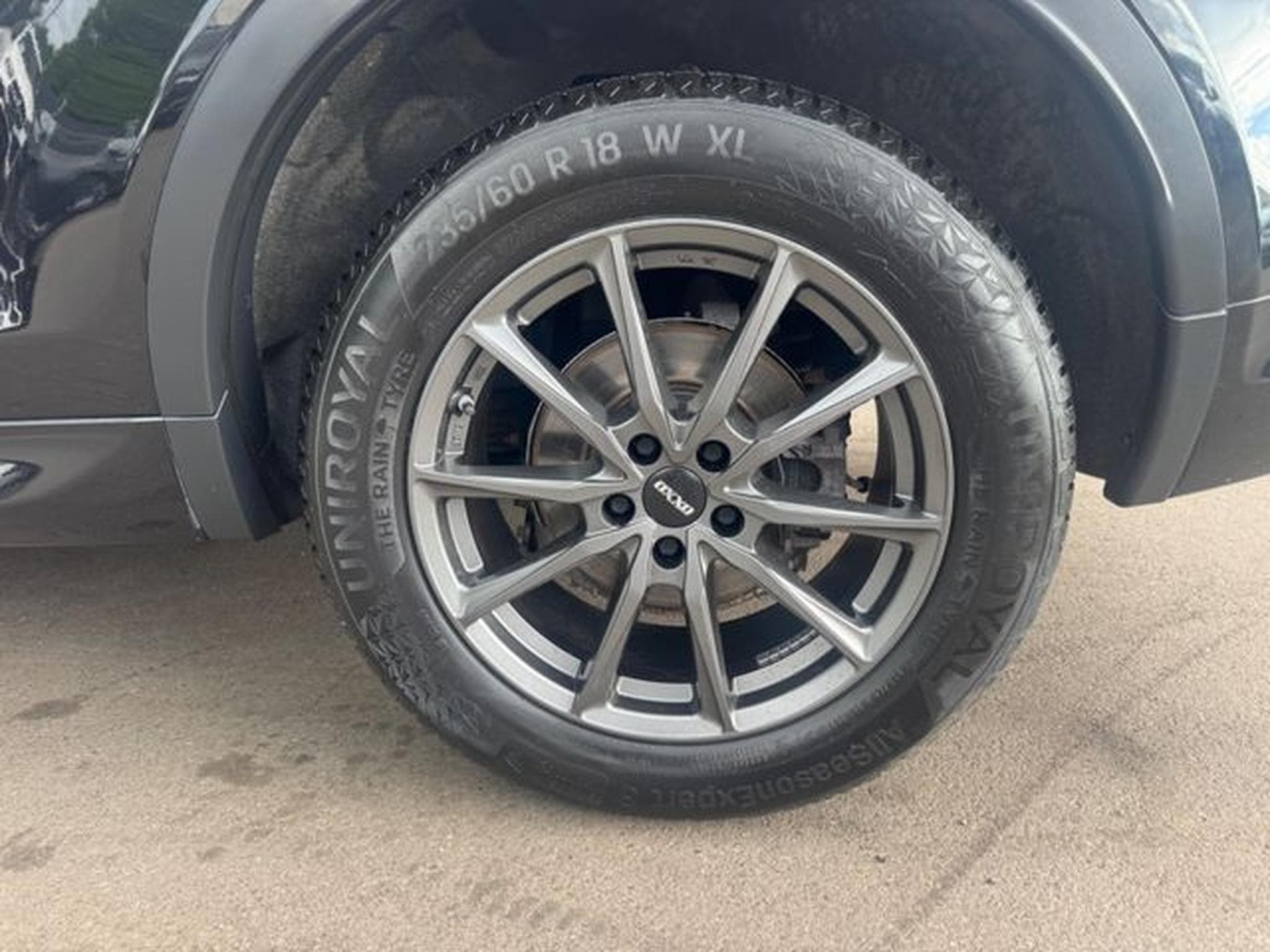 Land-Rover Discovery DISCOVERY SPORT SE AWD *BLACK PACK*AUT*NAVI* (2019) - Foto 10