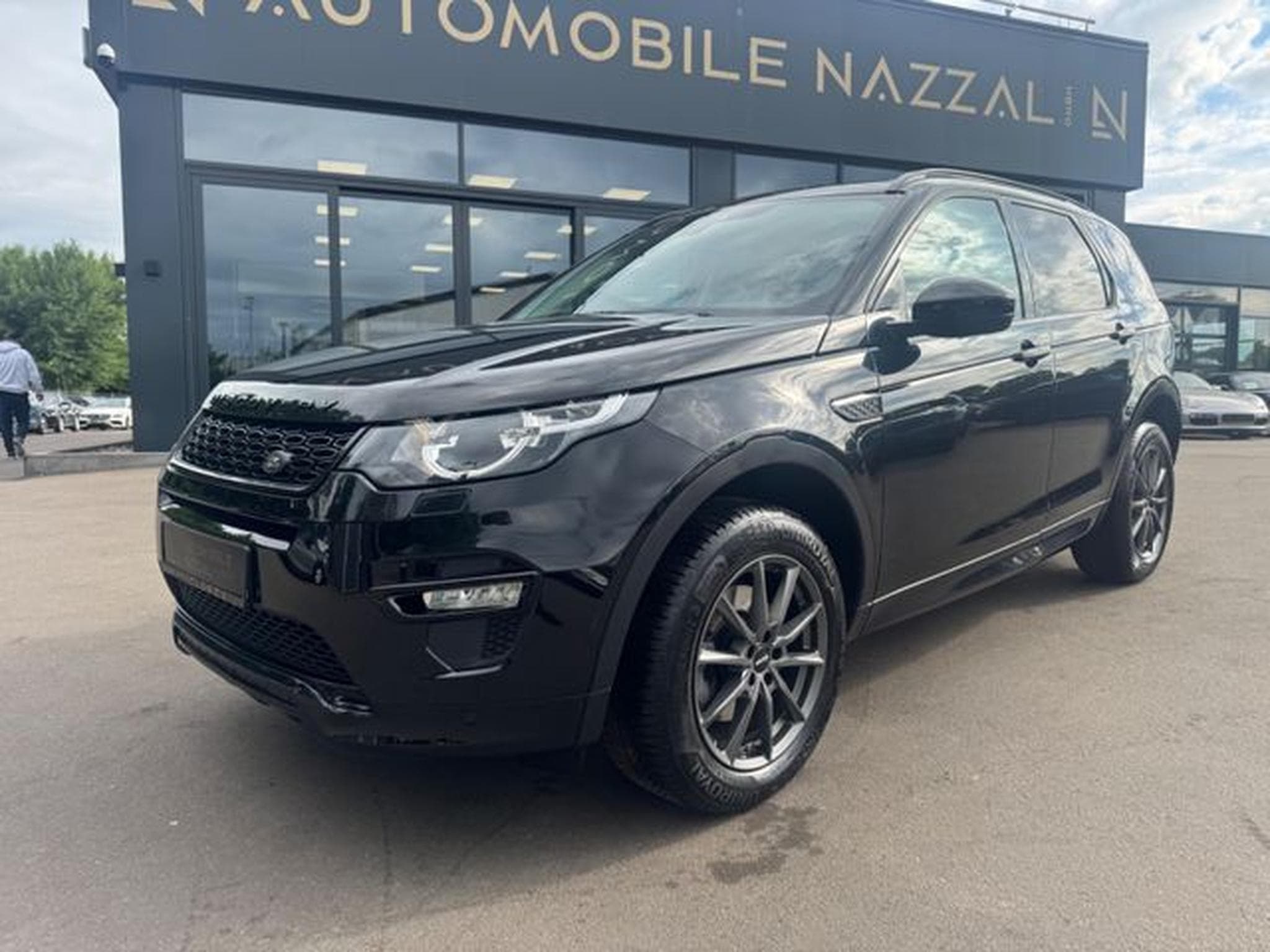 Land-Rover Discovery DISCOVERY SPORT SE AWD *BLACK PACK*AUT*NAVI* (2019) - Foto 2
