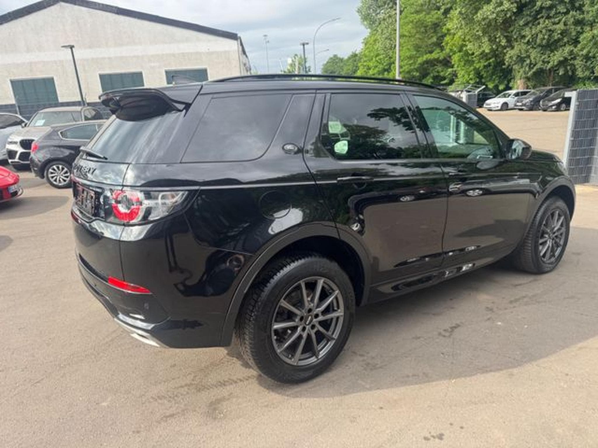 Land-Rover Discovery DISCOVERY SPORT SE AWD *BLACK PACK*AUT*NAVI* (2019) - Foto 6
