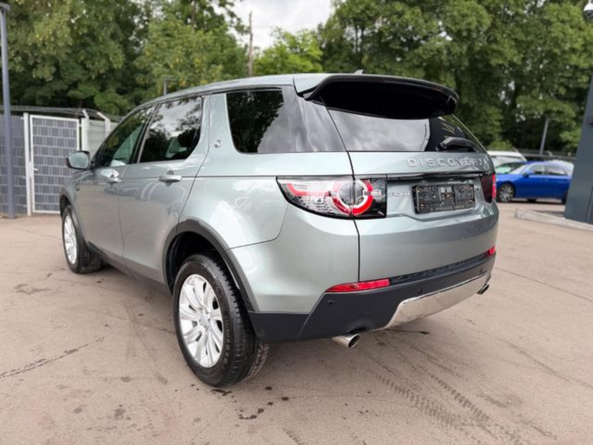 Land-Rover Discovery DISCOVERY SPORT SE AWD*AUT*XENON*AHK*NAVI*MERIDA (2015) - Foto 8