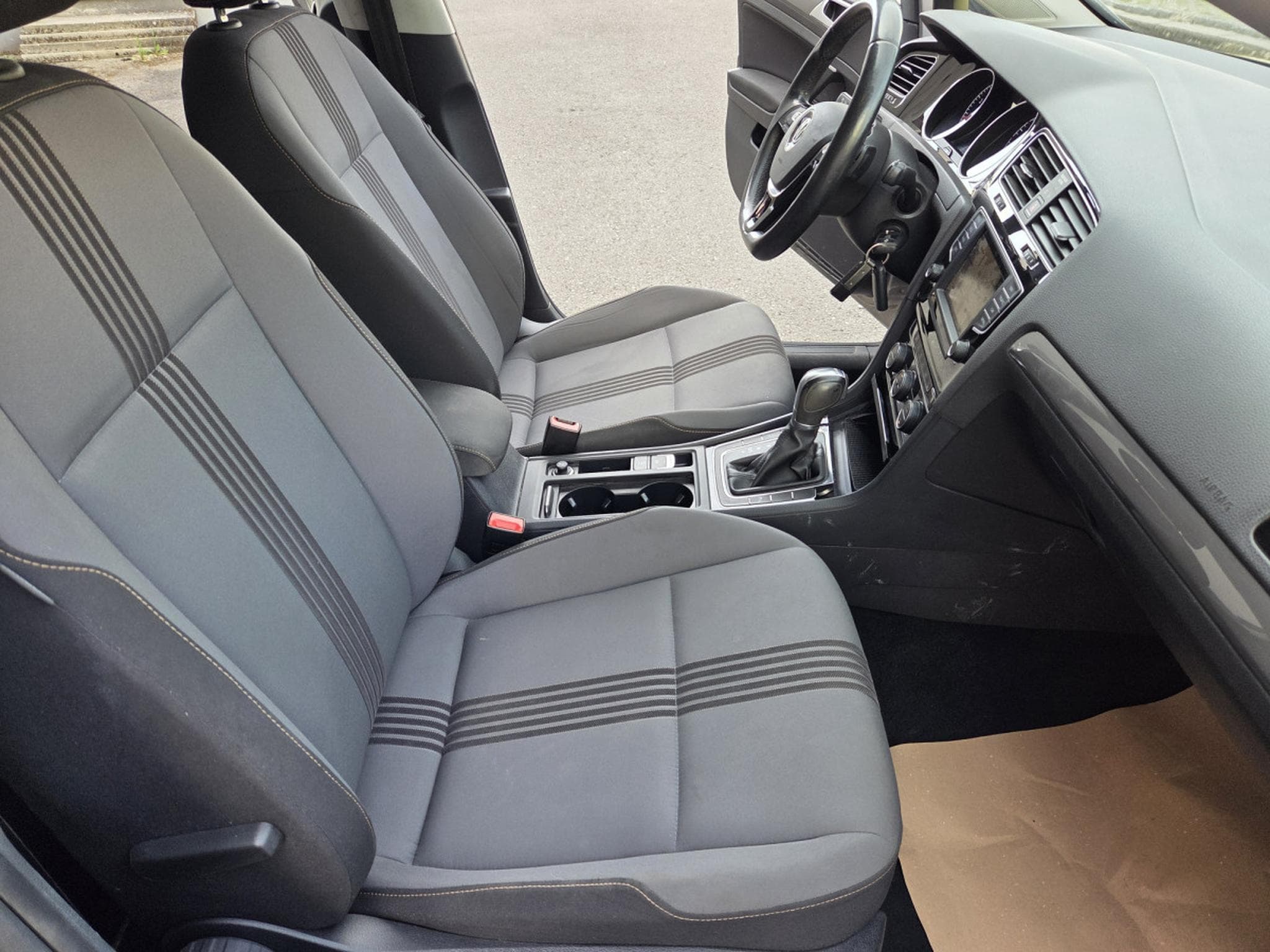 VW Golf TSI 110 CV DSG (Garantie 12 mois) (2016) - Foto 9