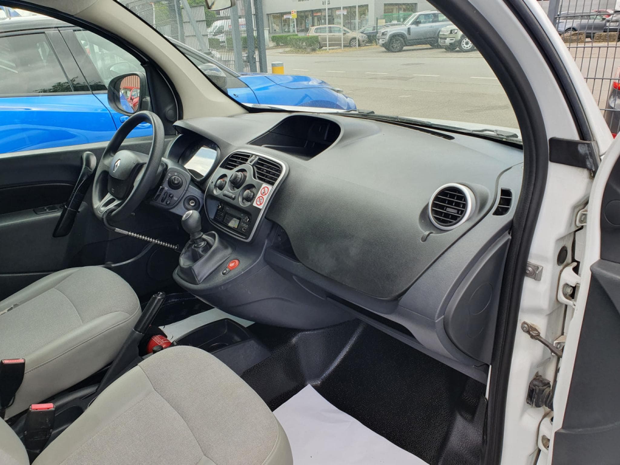 Renault Kangoo EXPRESS MAXI BLUE CONFORT 95CV (2020) - Foto 13