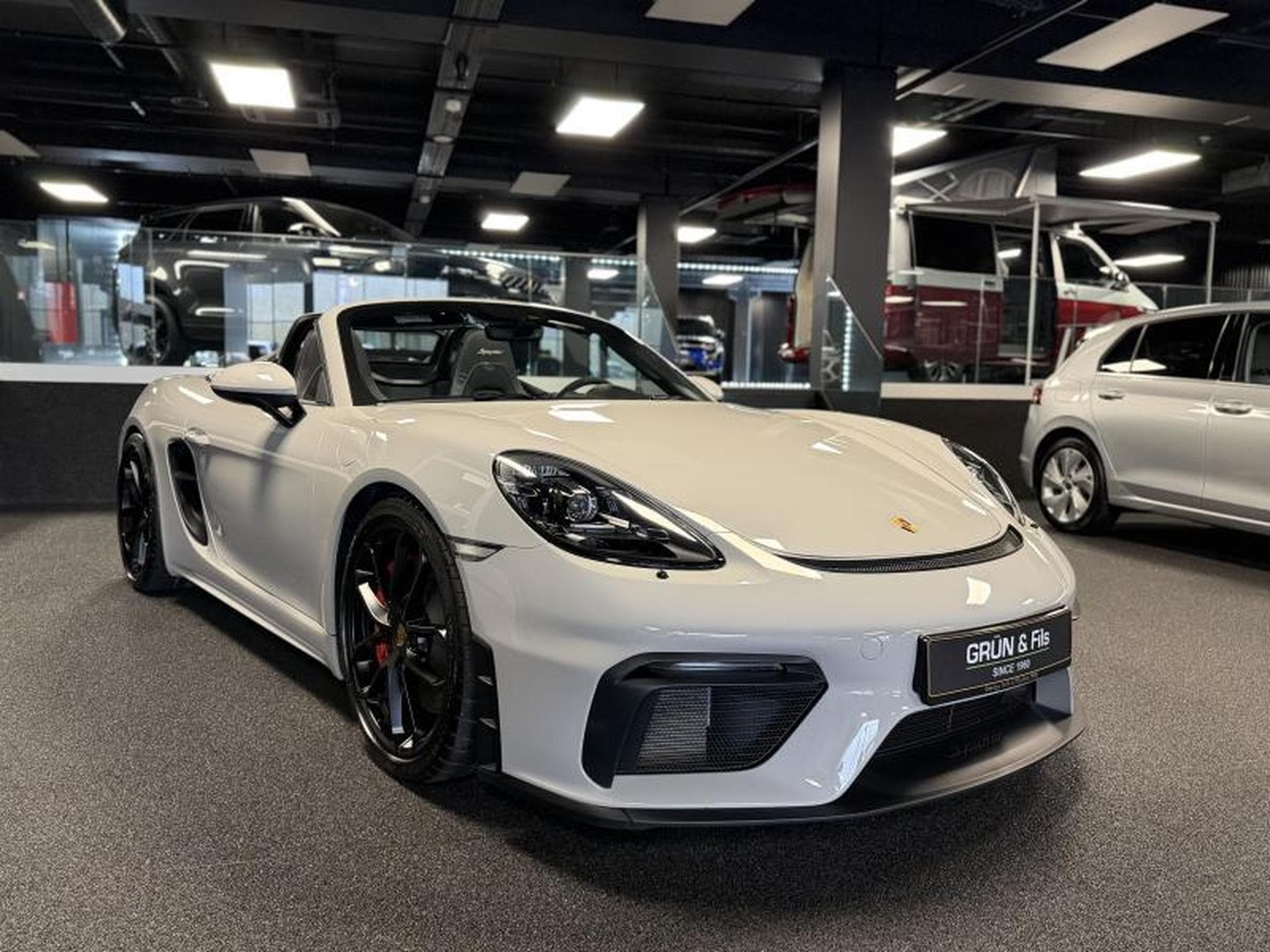 Porsche Boxster 718 SPYDER (2021) - Photo 1
