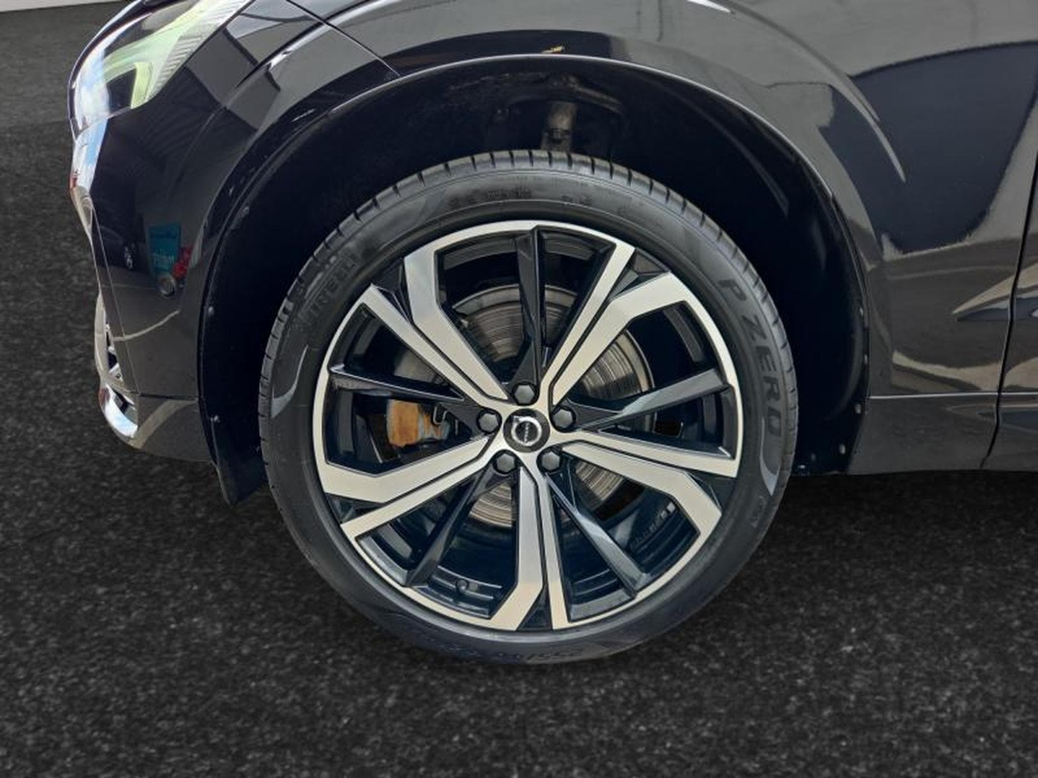 Volvo XC60 B4 Plus Dark / Essence (2024) - Foto 10