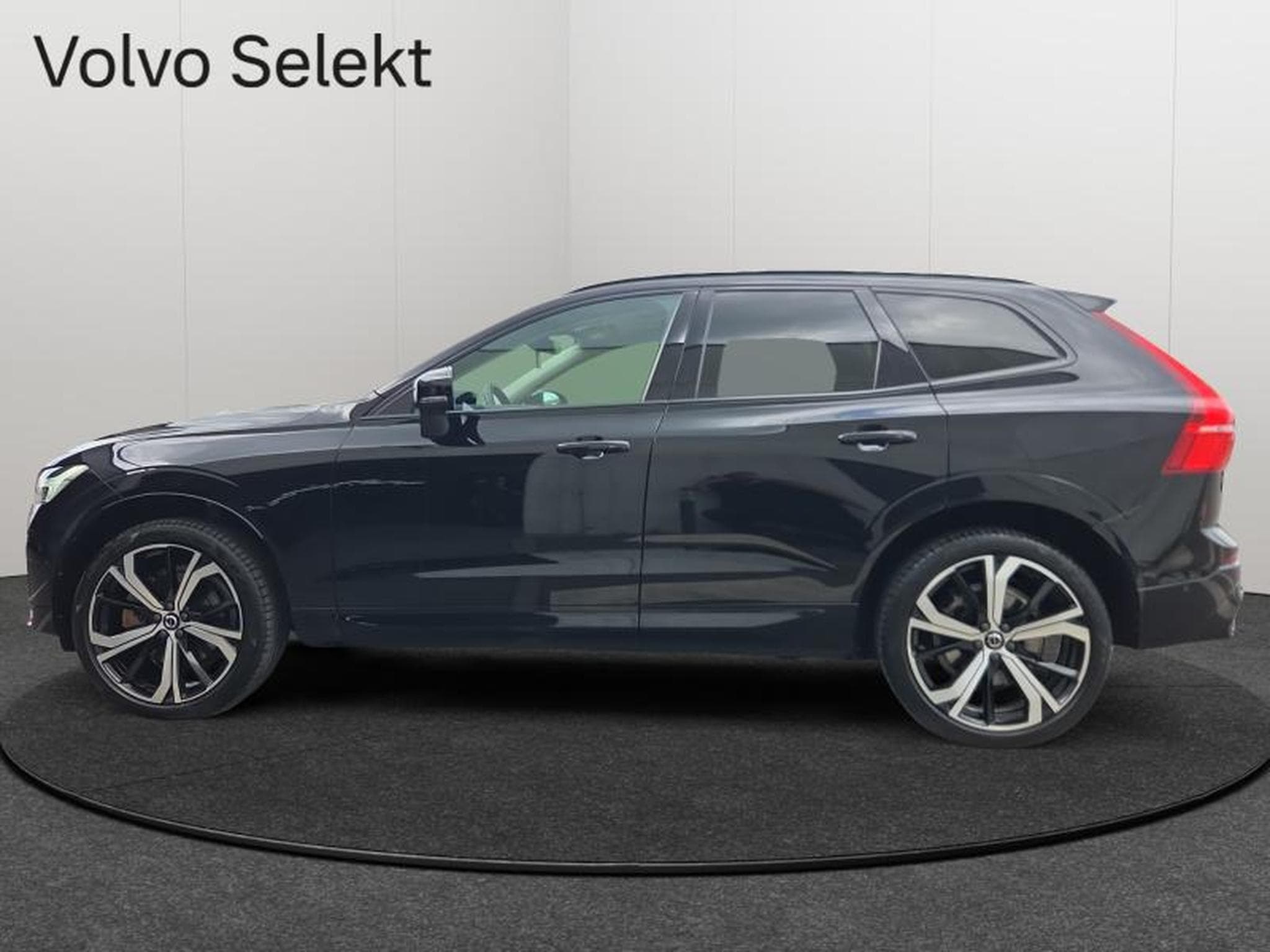 Volvo XC60 B4 Plus Dark / Essence (2024) - Foto 3