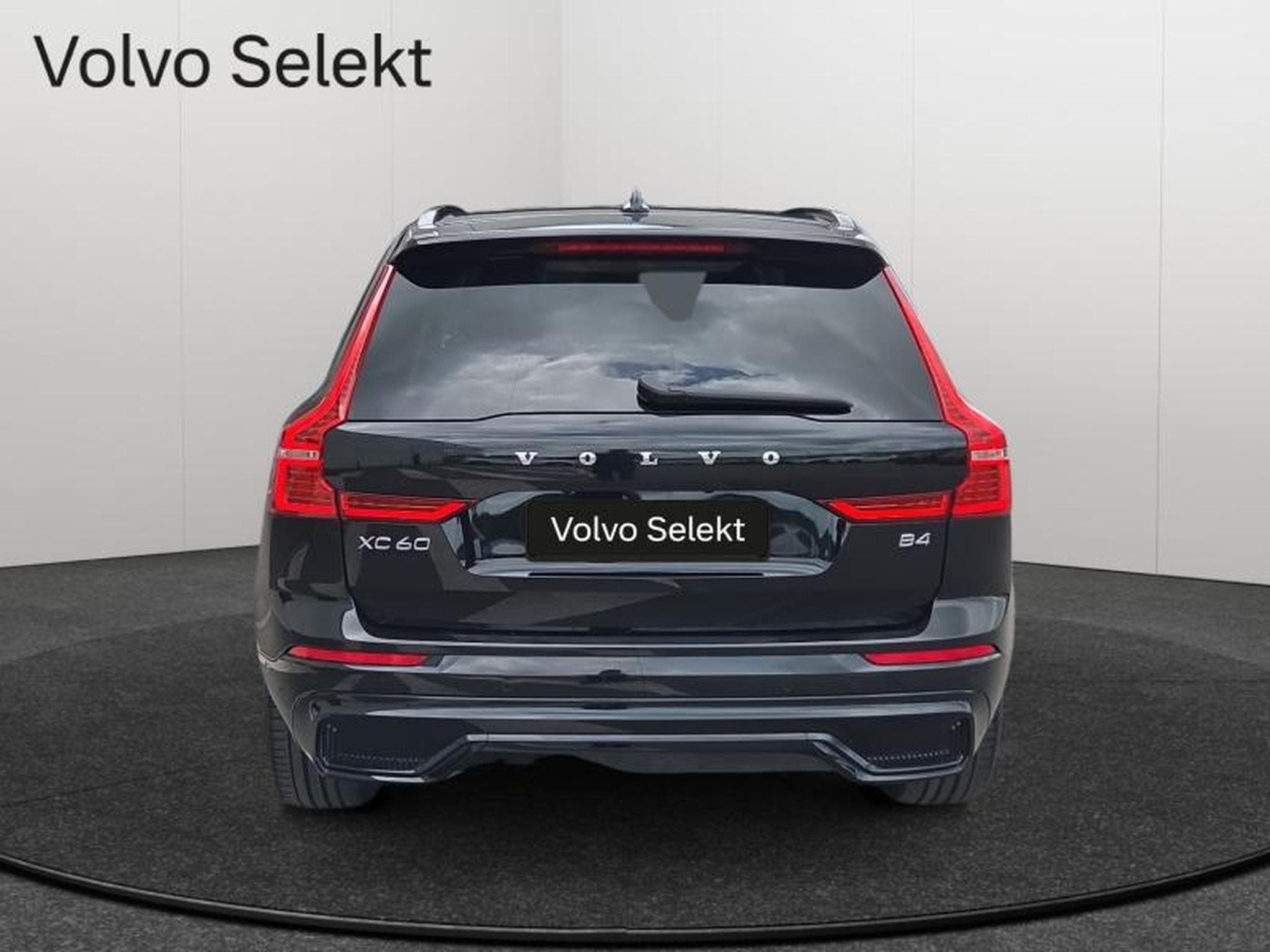 Volvo XC60 B4 Plus Dark / Essence (2024) - Foto 5