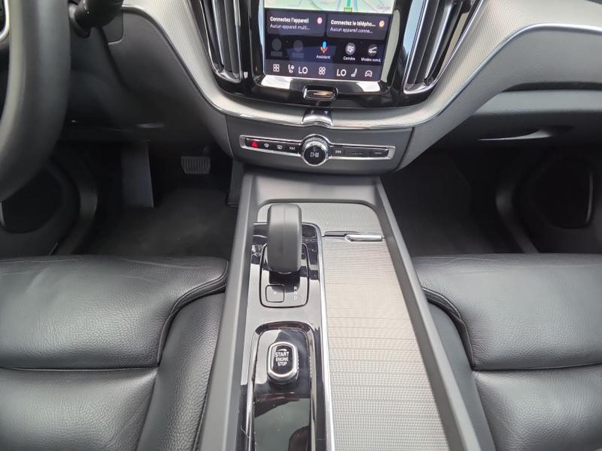 Volvo XC60 B4 Plus Dark / Essence (2024) - Foto 8