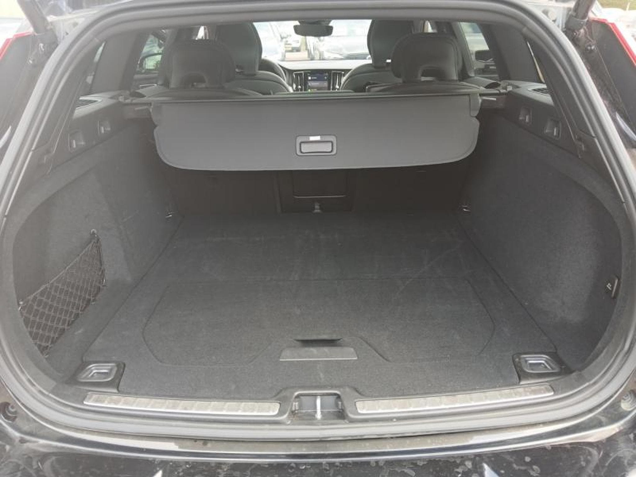 Volvo V60 B4 Plus Dark / Essence (2025) - Foto 15