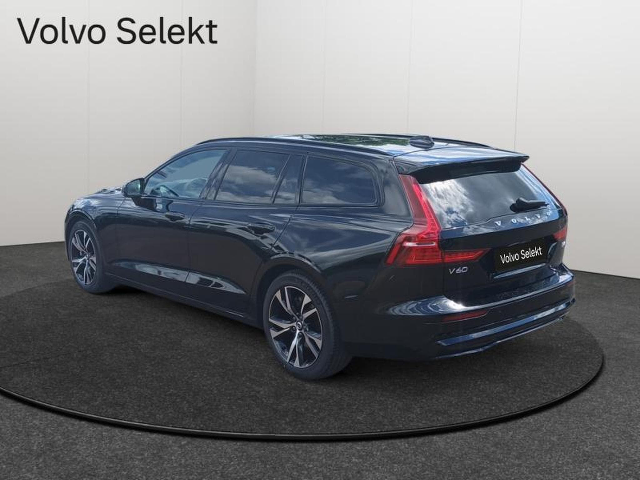 Volvo V60 B4 Plus Dark / Essence (2025) - Foto 6