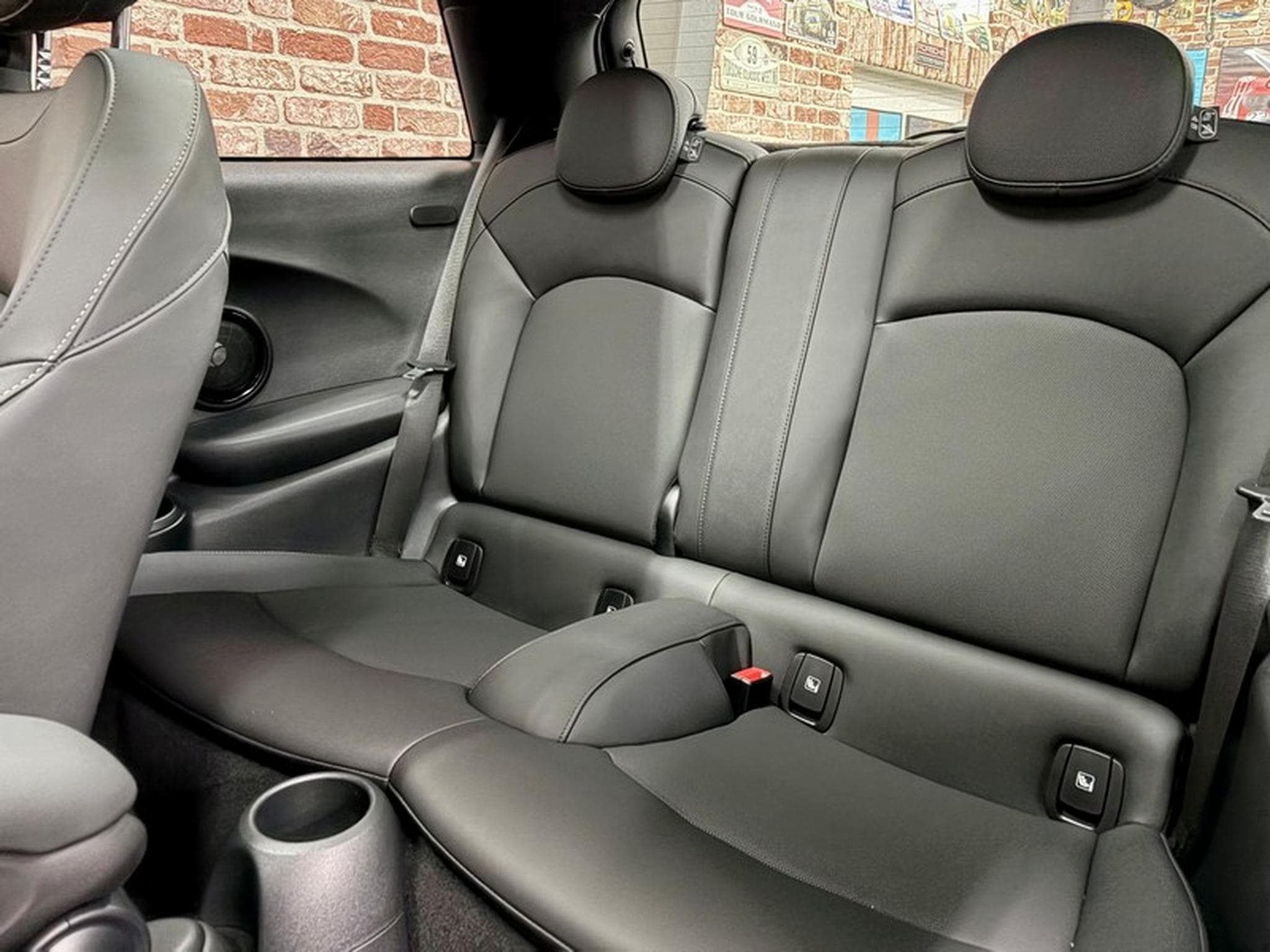 Mini Cooper Cooper 2.0 231cv Auto John Cooper Works (2023) - Photo 6
