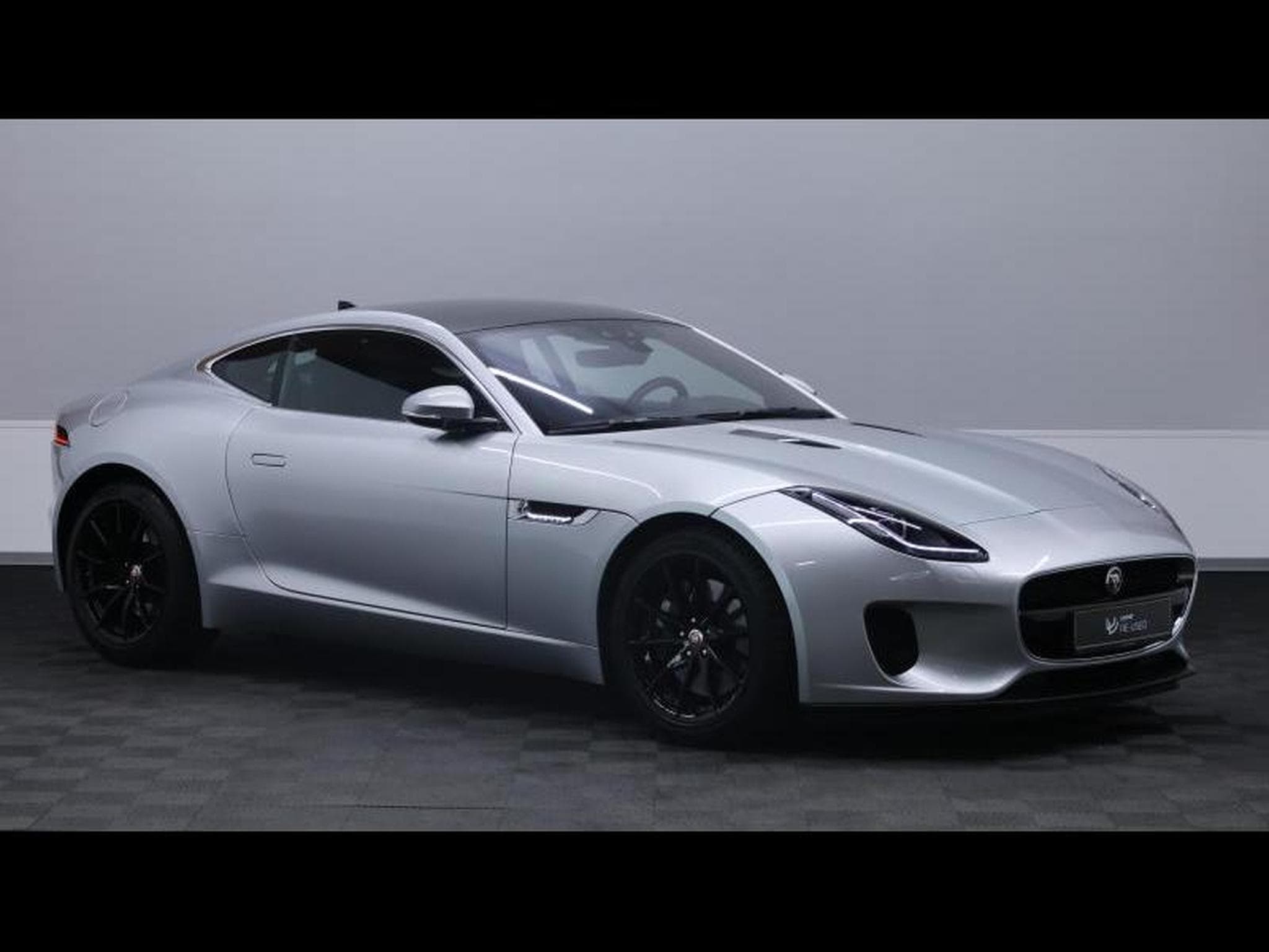 Jaguar F-Type P300 Coupe RWD (2018) - Foto 3