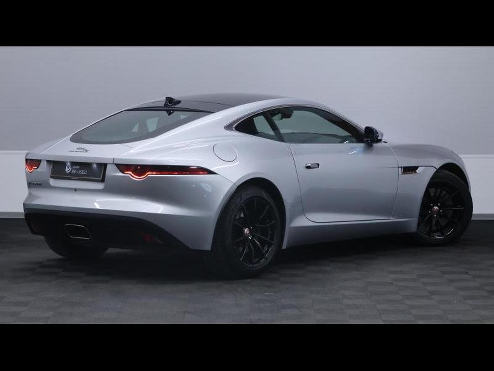 Jaguar F-Type P300 Coupe RWD (2018) - Foto 5