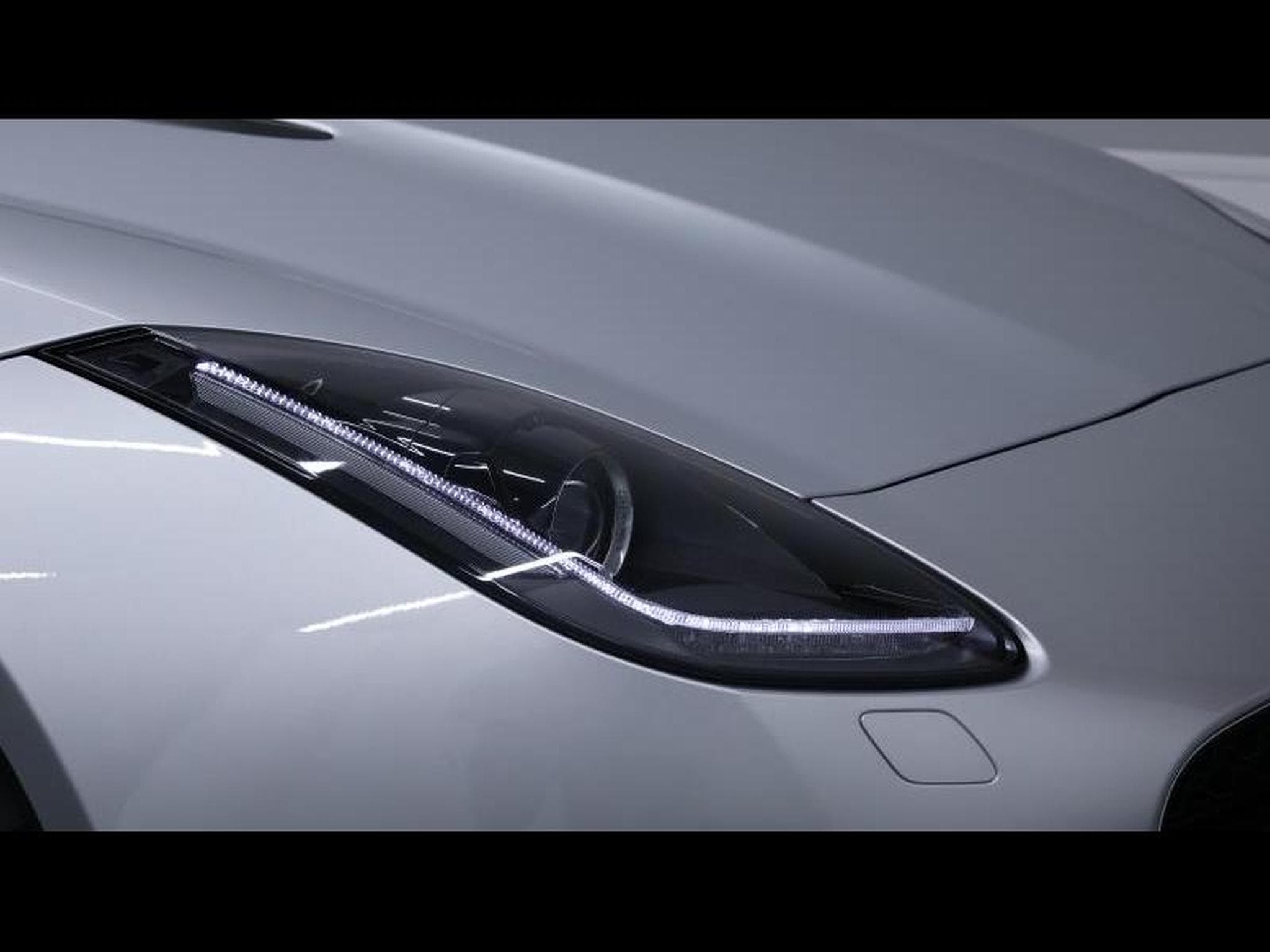 Jaguar F-Type P300 Coupe RWD (2018) - Foto 8