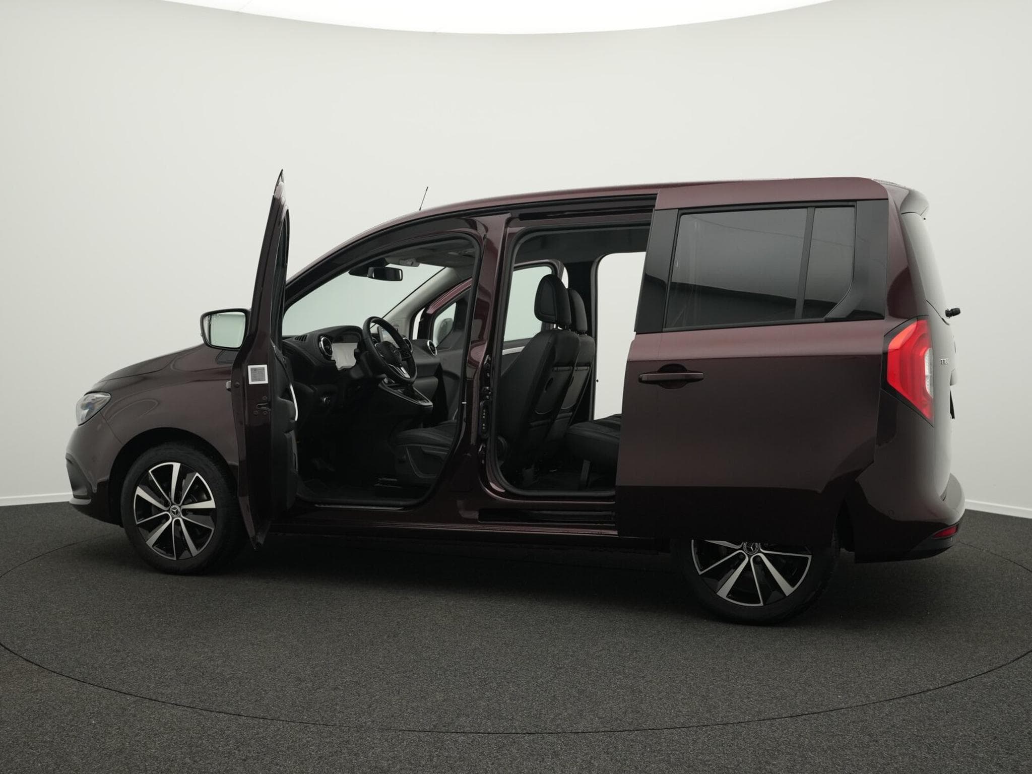 Mercedes T PROGRESSIVE Standard (2023) - Photo 14