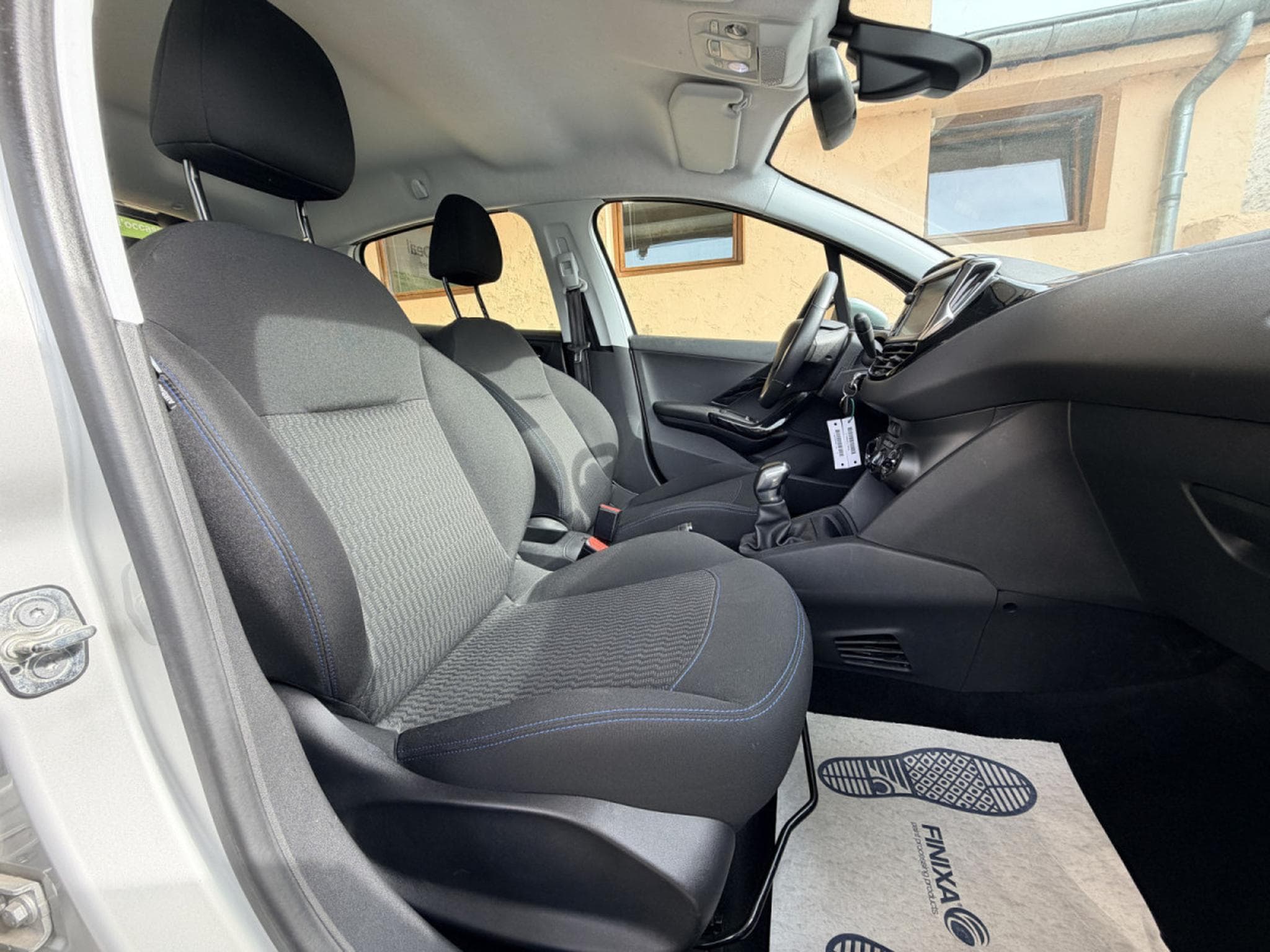 Peugeot 208 1.2 Signature 45.000km (2018) - Foto 8