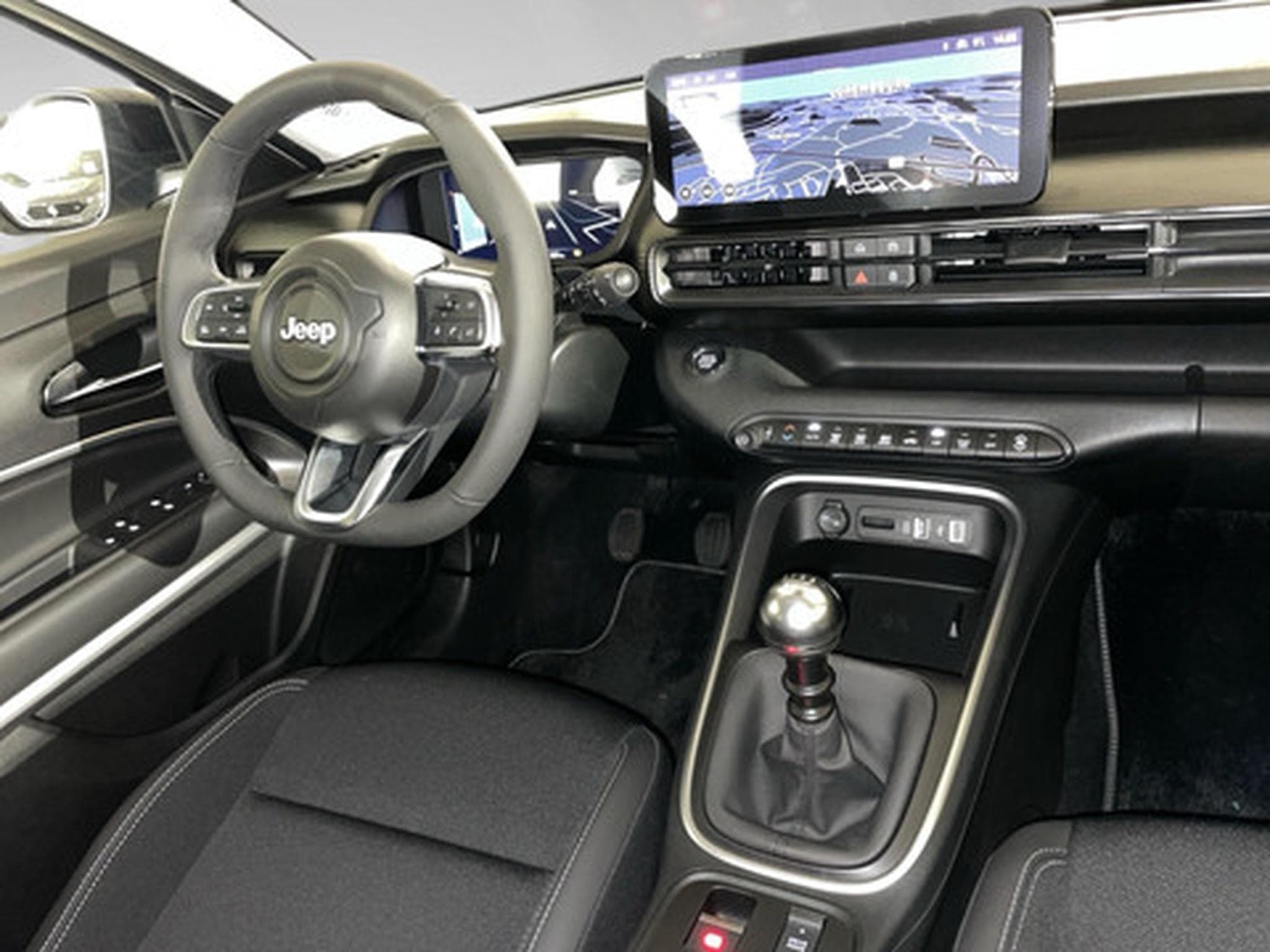 Jeep Avenger 1.2 Altitude MT6 (2025) - Photo 7