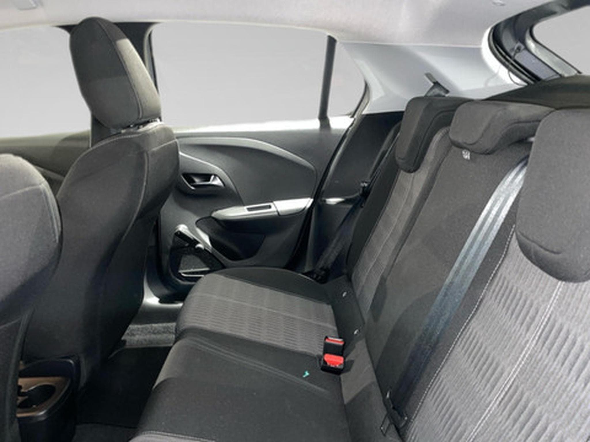 Opel Corsa 1.2 Turbo 74kW S/S Edition (2021) - Photo 11