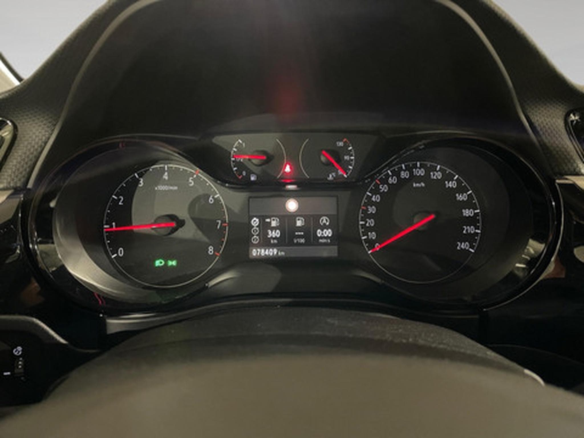 Opel Corsa 1.2 Turbo 74kW S/S Edition (2021) - Photo 2
