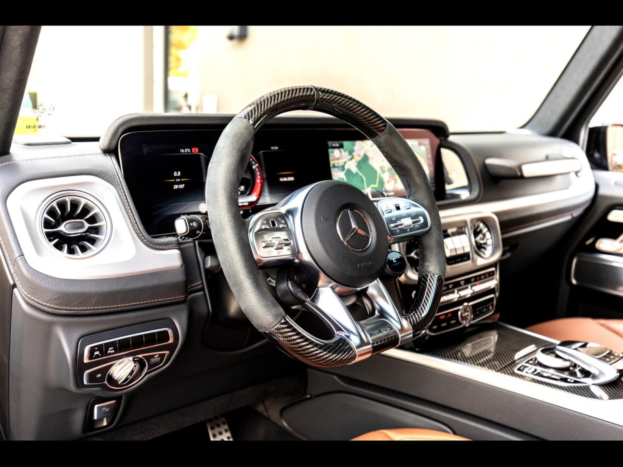 Mercedes G 63 AMG PACK NIGHT II - OLIVE METALLIC DESIGNO (2024) - Foto 9