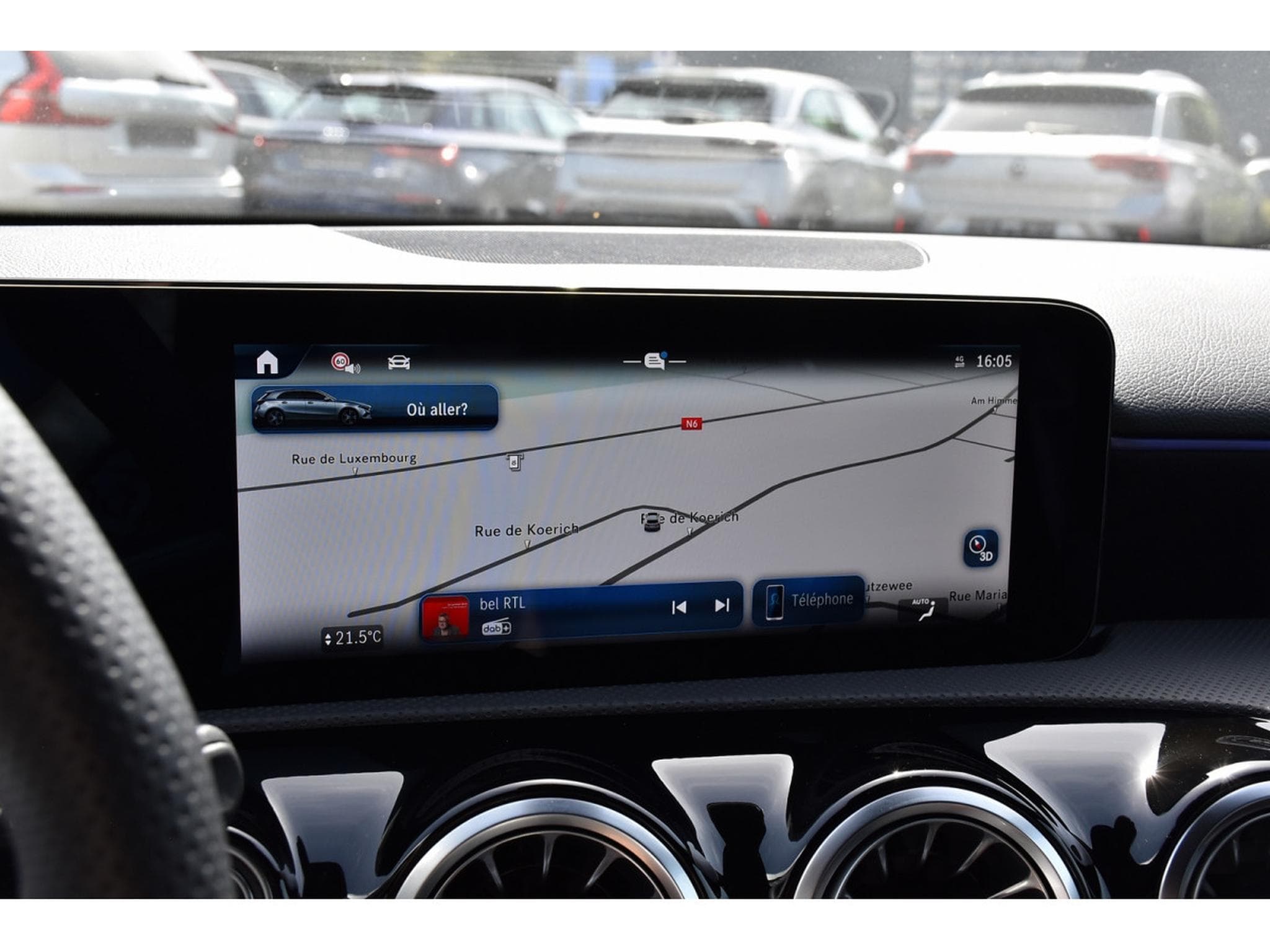 Mercedes A 200 AMG Line 7G-Tronic GPS LANE CAM PARK KEYLESS 1° MAIN (2025) - Photo 10