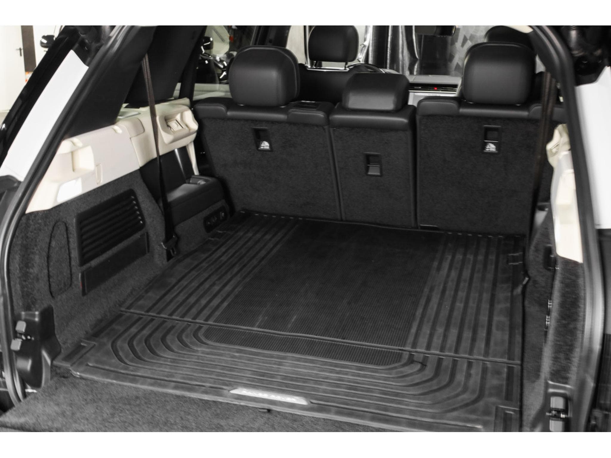 Land-Rover Range Rover D350 LWB AUTOBIOGRAPHY - 7 PLACES (2024) - Photo 22