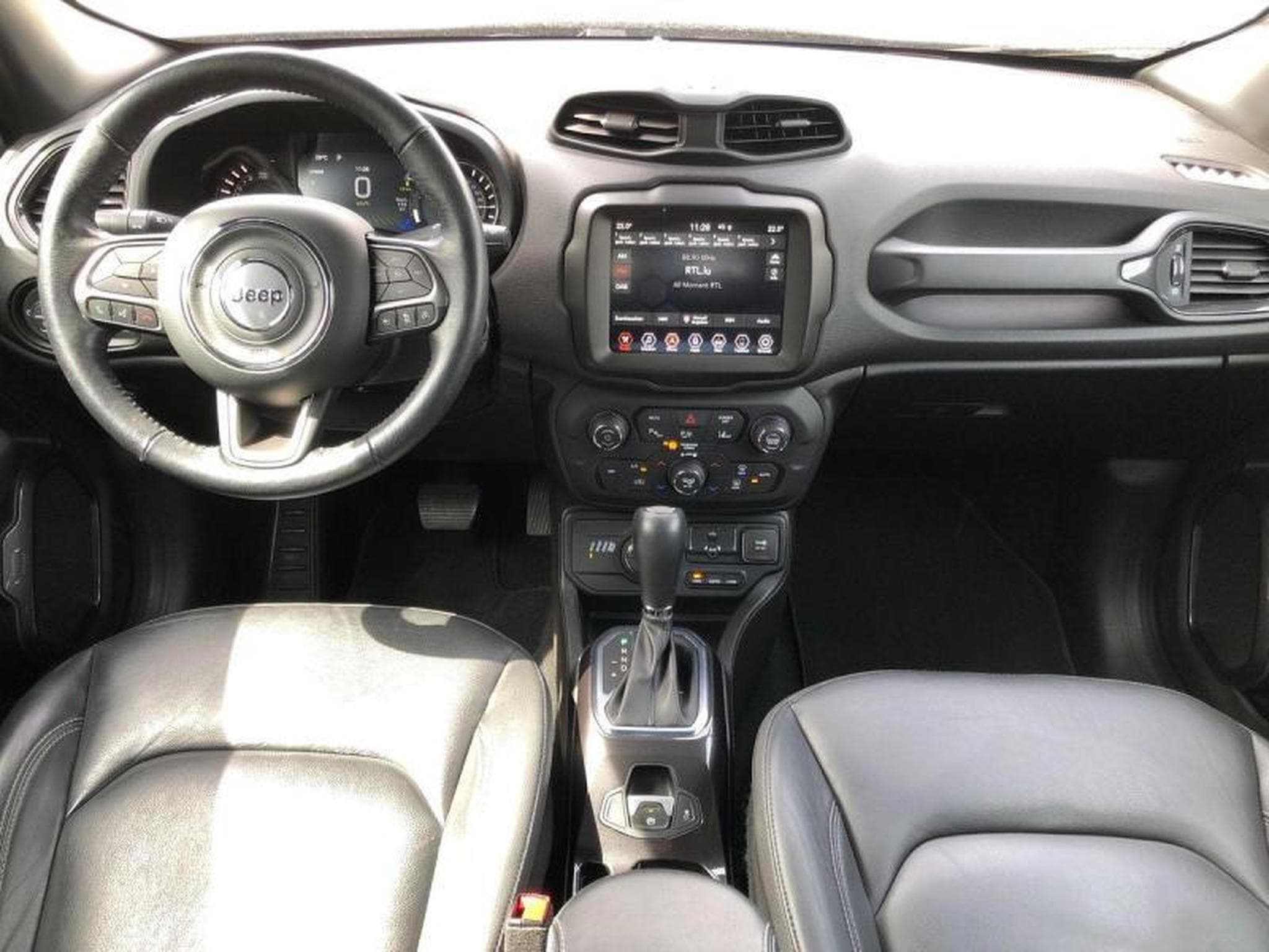 Jeep Renegade S (2021) - Photo 8