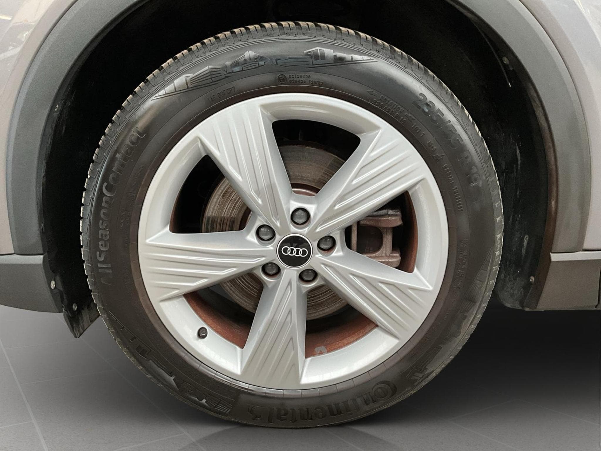 Audi Q4 e-tron 52kWh+35e-tron+Led+Navi+P.Confort+P.Assistance (2022) - Photo 8